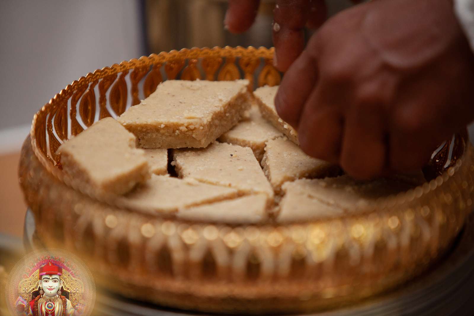 ©1987-2017 SKS Swaminarayan Temple East London