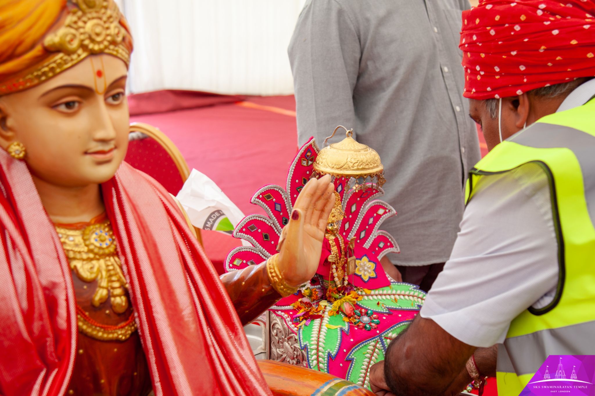 ©1987-2017 SKS Swaminarayan Temple East London