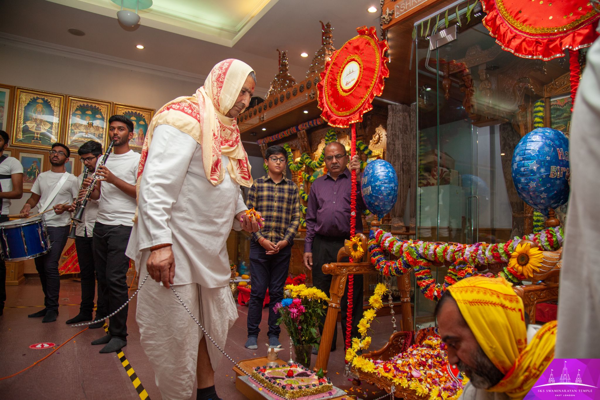 ©1987-2017 SKS Swaminarayan Temple East London