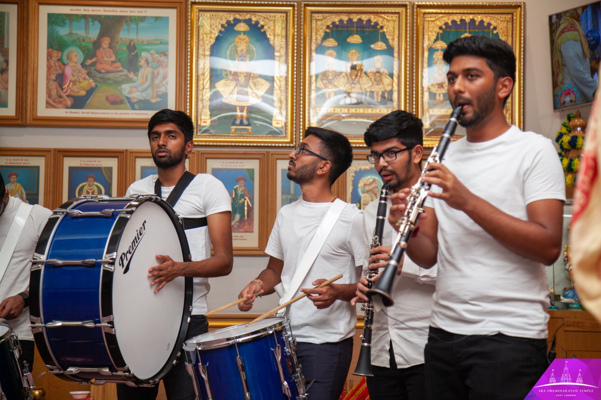 ©1987-2017 SKS Swaminarayan Temple East London