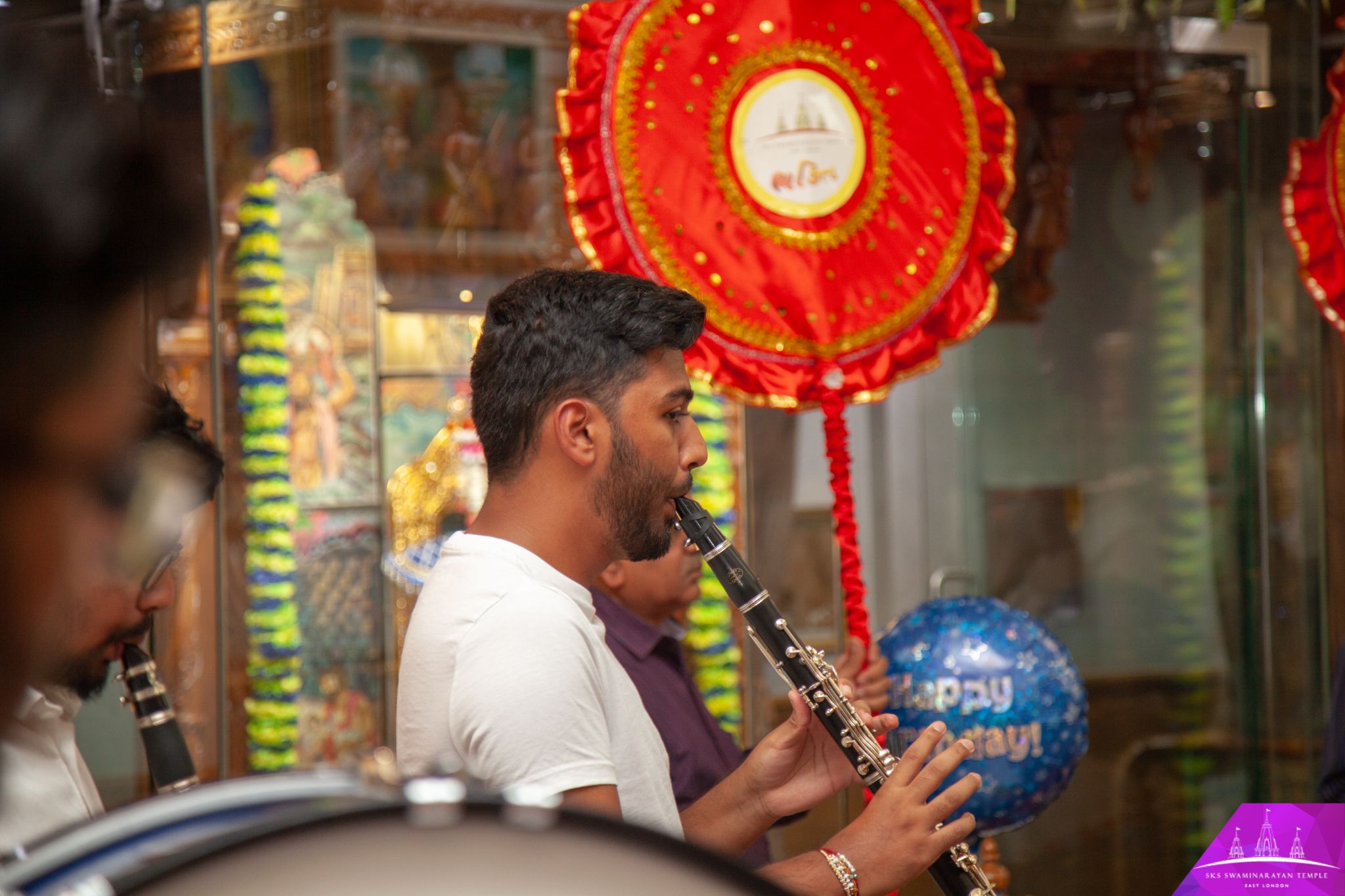 ©1987-2017 SKS Swaminarayan Temple East London