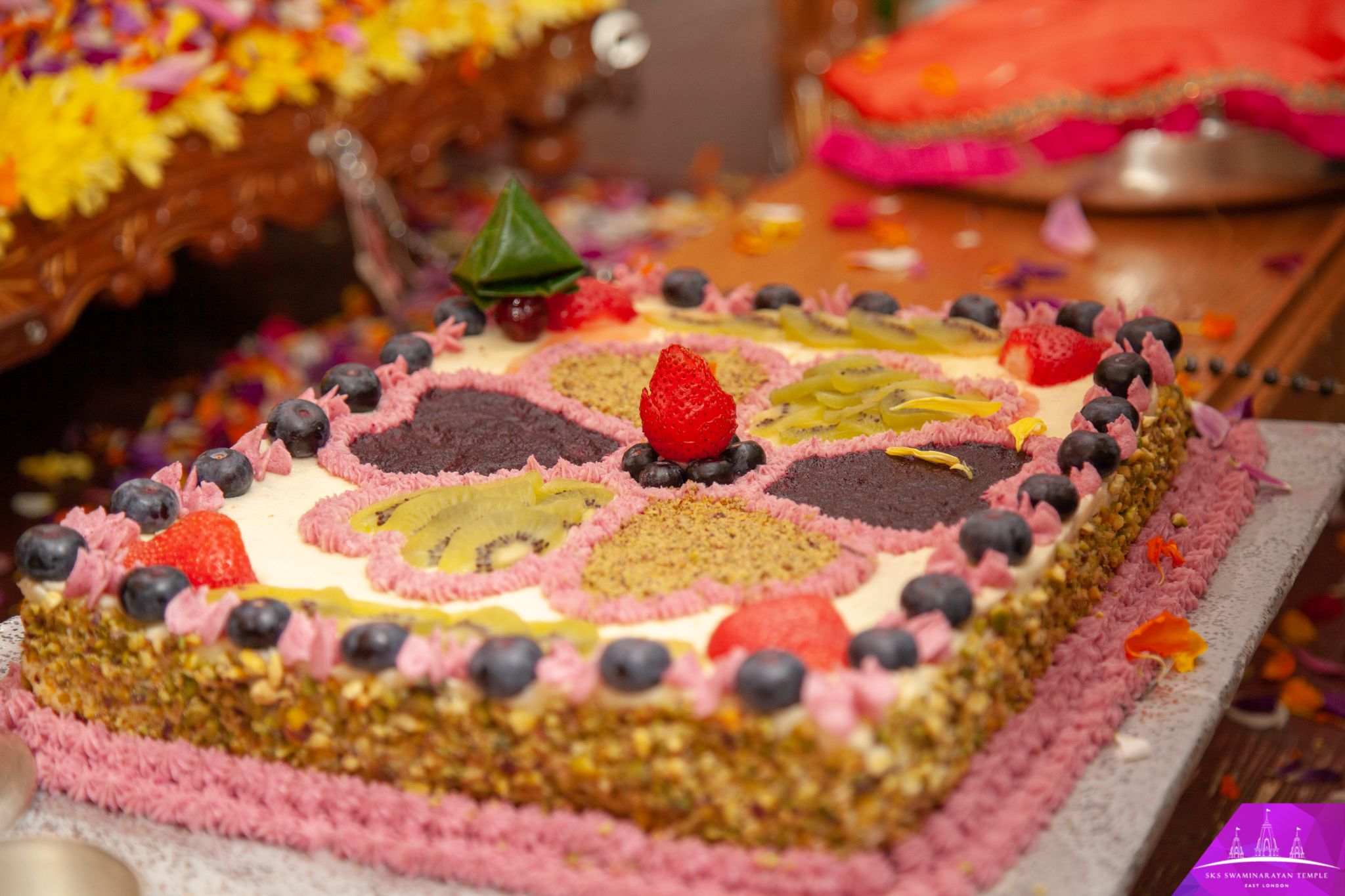 ©1987-2017 SKS Swaminarayan Temple East London