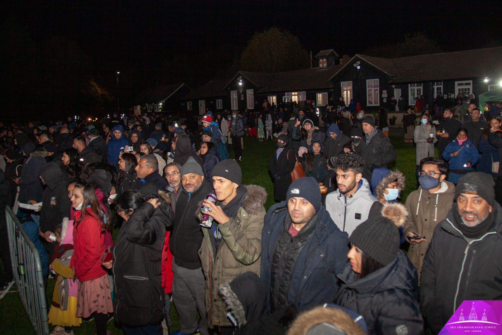 ©1987-2017 SKS Swaminarayan Temple East London