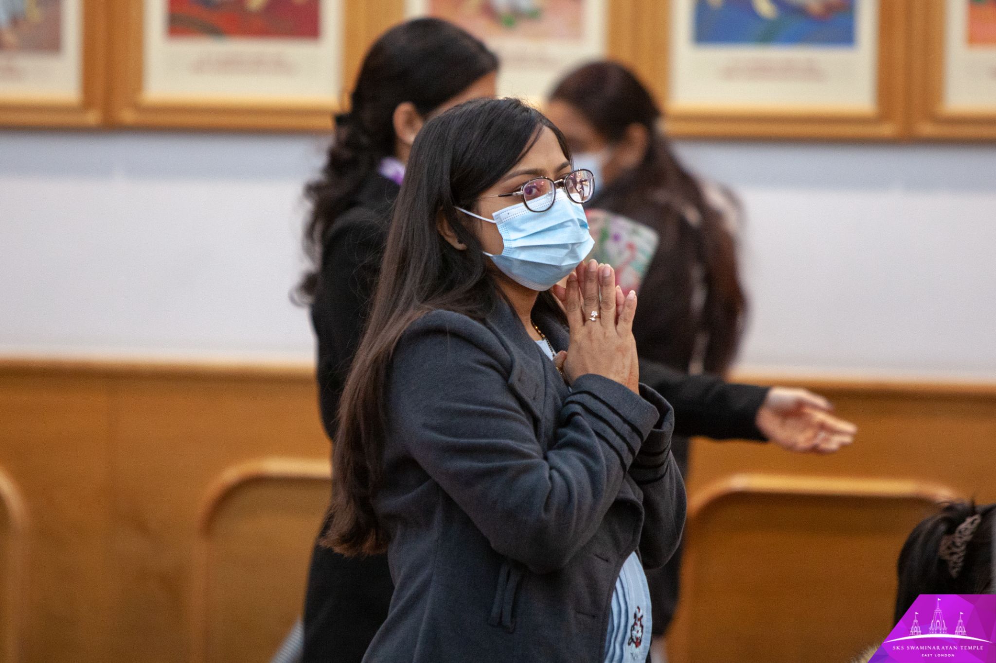 ©1987-2017 SKS Swaminarayan Temple East London