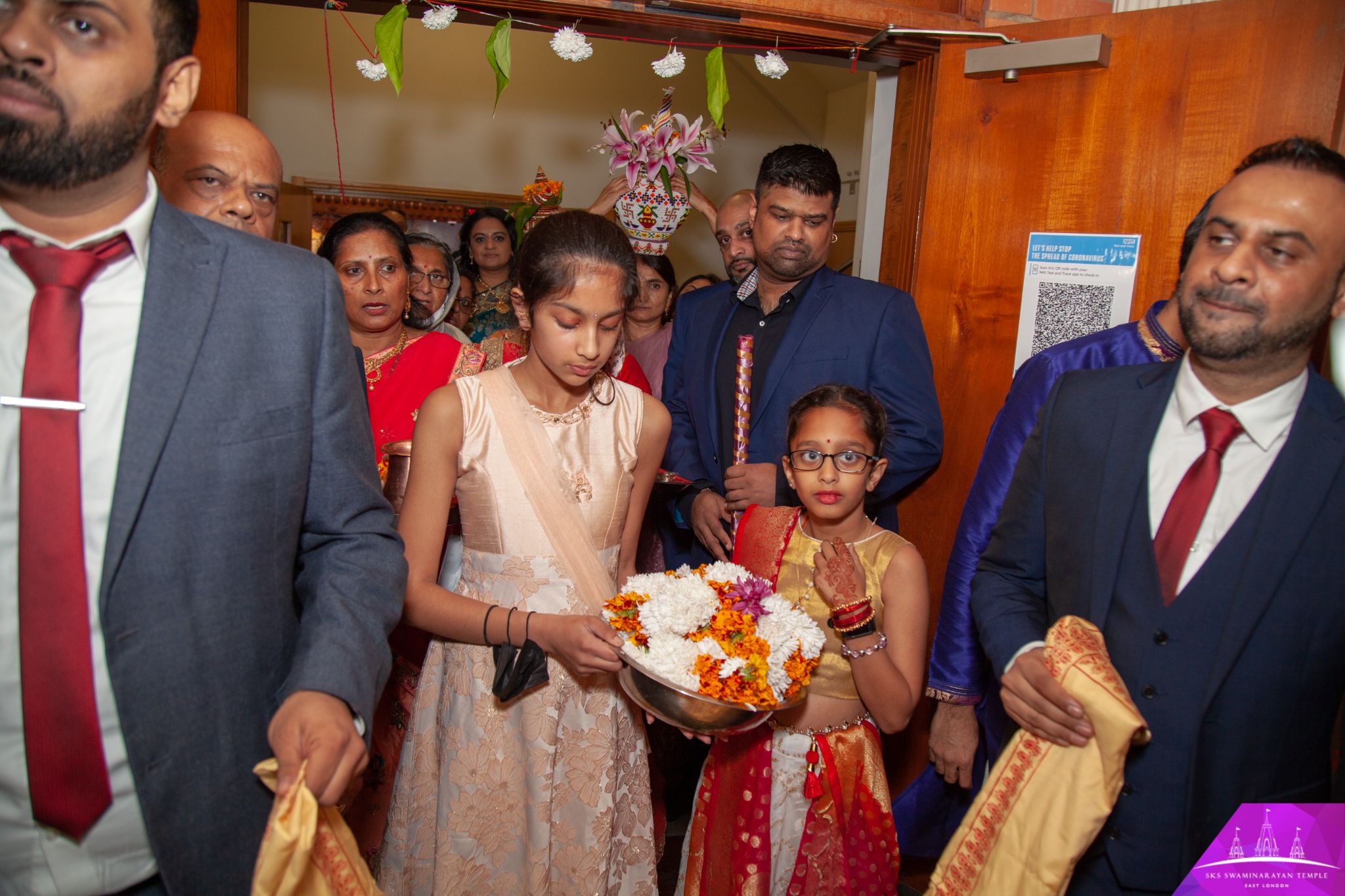 ©1987-2017 SKS Swaminarayan Temple East London