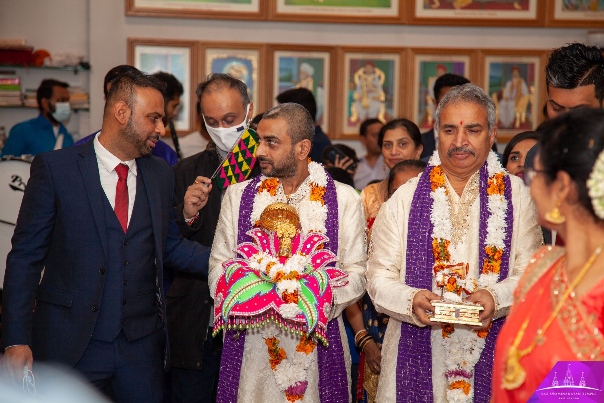 ©1987-2017 SKS Swaminarayan Temple East London