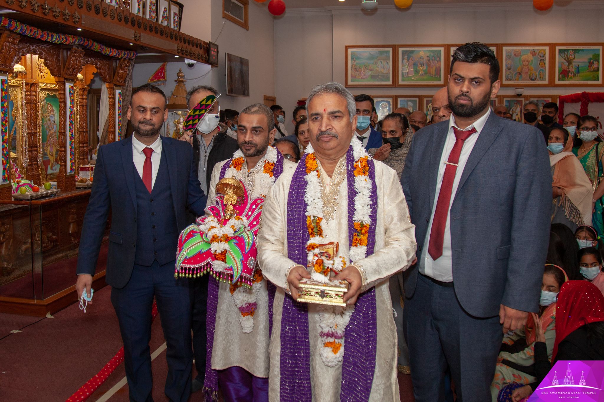 ©1987-2017 SKS Swaminarayan Temple East London