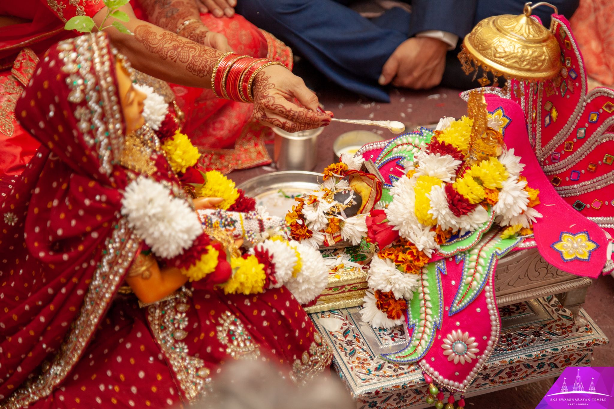©1987-2017 SKS Swaminarayan Temple East London