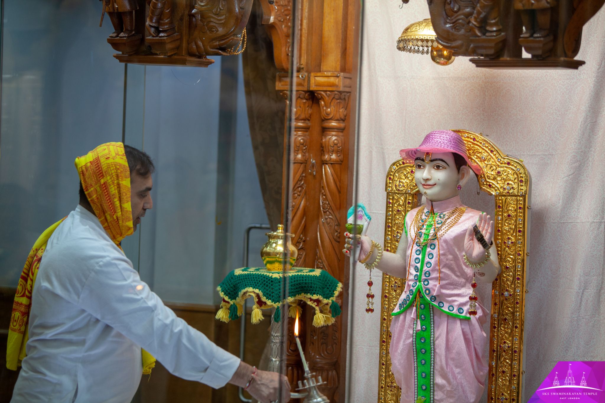 ©1987-2017 SKS Swaminarayan Temple East London