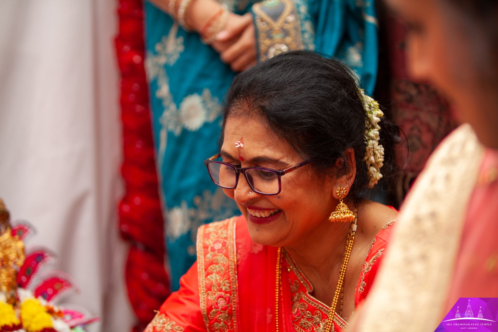 ©1987-2017 SKS Swaminarayan Temple East London
