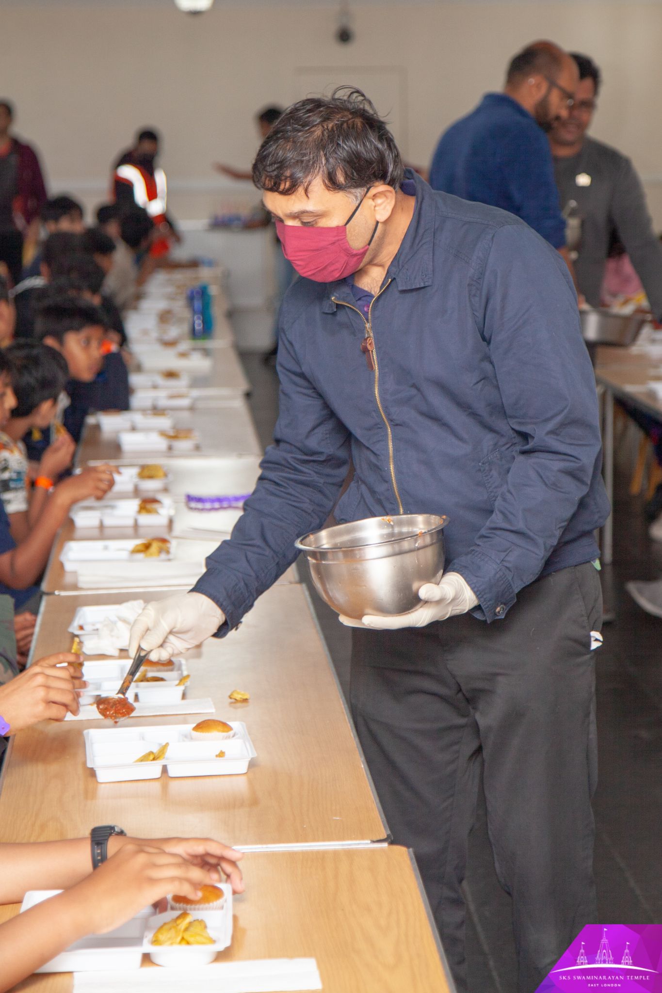 ©1987-2017 SKS Swaminarayan Temple East London