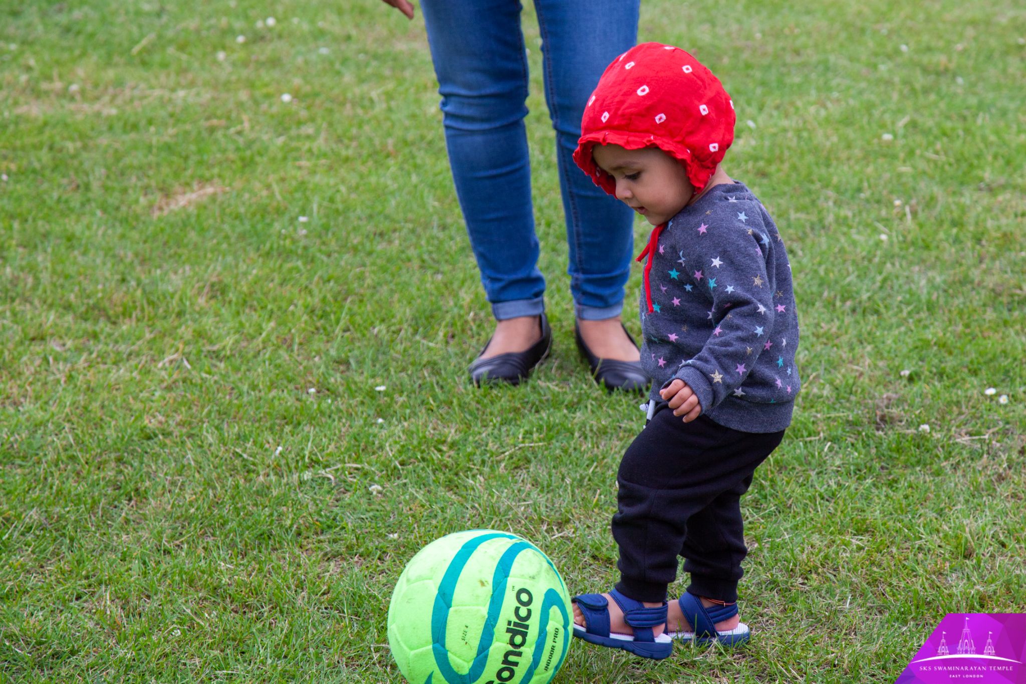©1987-2017 SKS Swaminarayan Temple East London