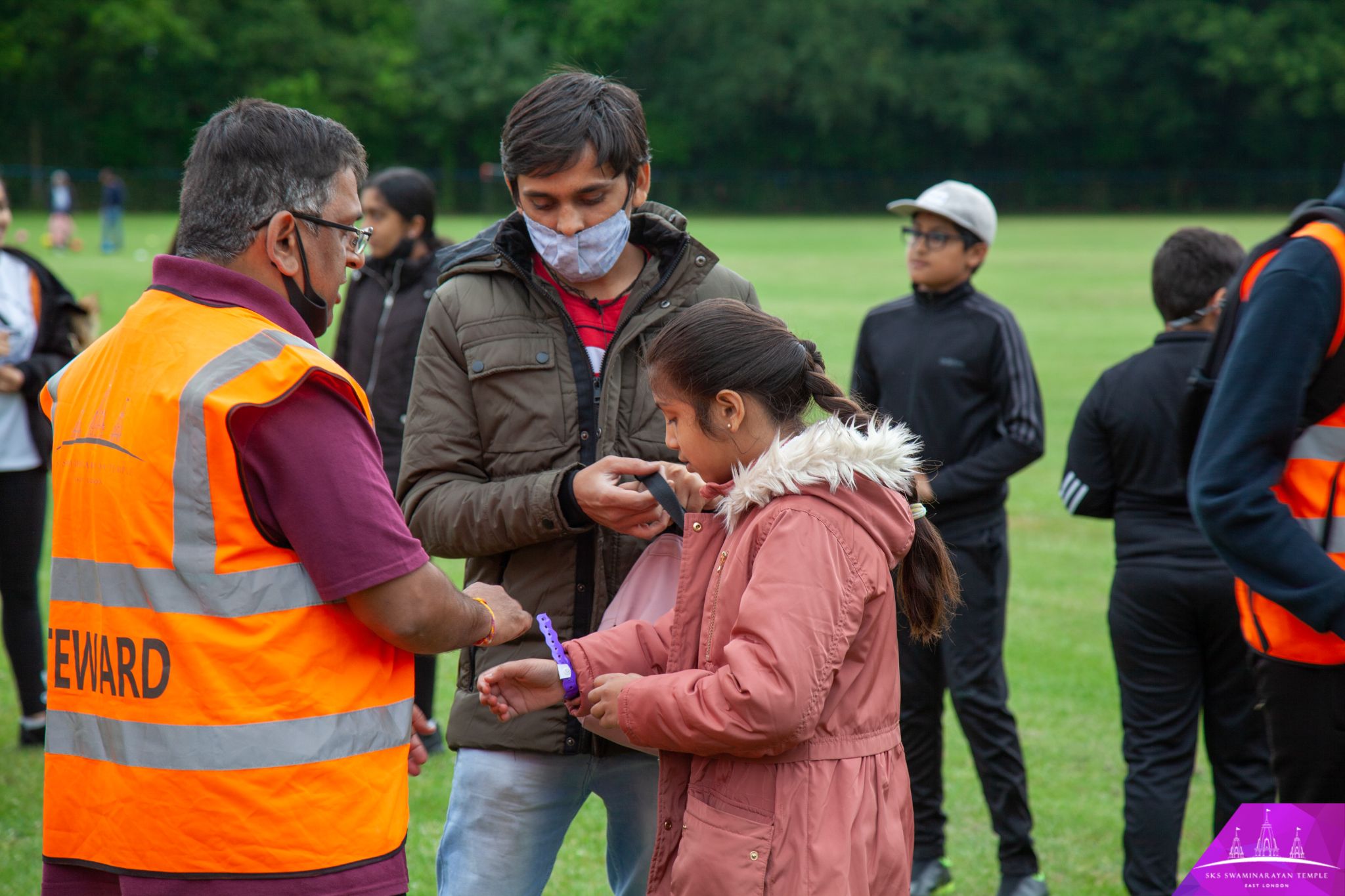 ©1987-2017 SKS Swaminarayan Temple East London