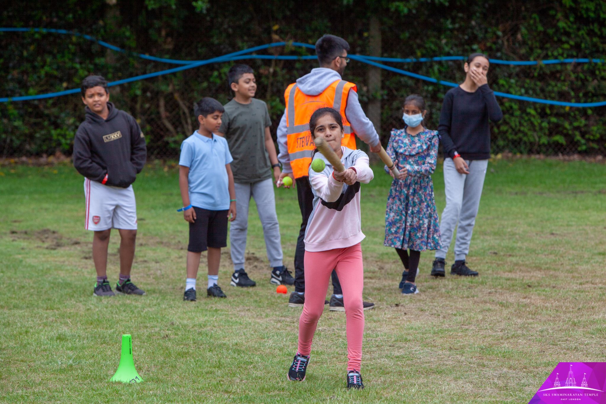 ©1987-2017 SKS Swaminarayan Temple East London