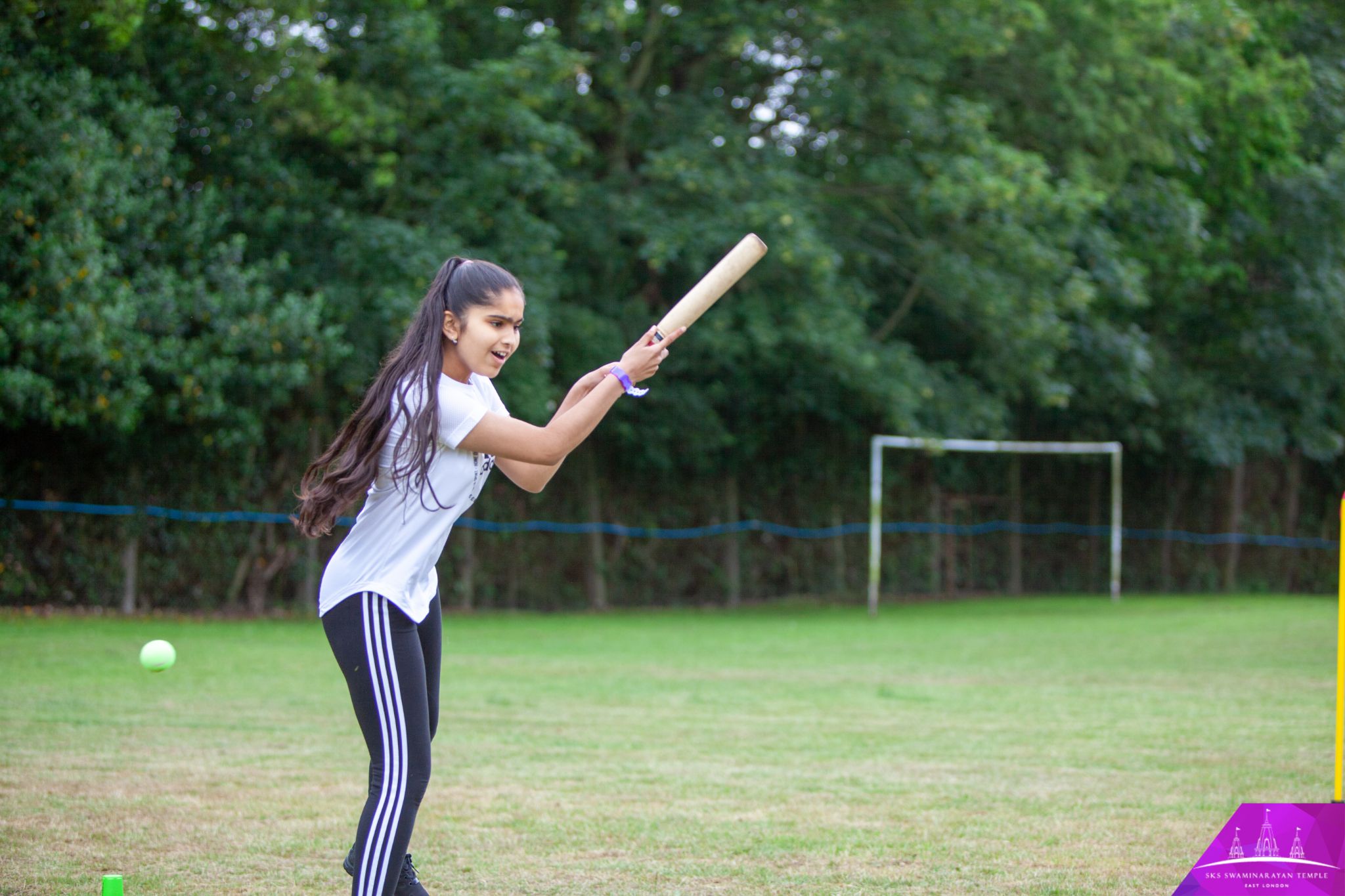 ©1987-2017 SKS Swaminarayan Temple East London