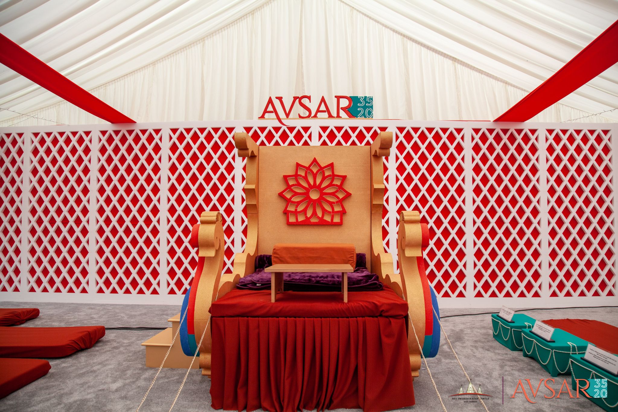 ©1987-2017 SKS Swaminarayan Temple East London