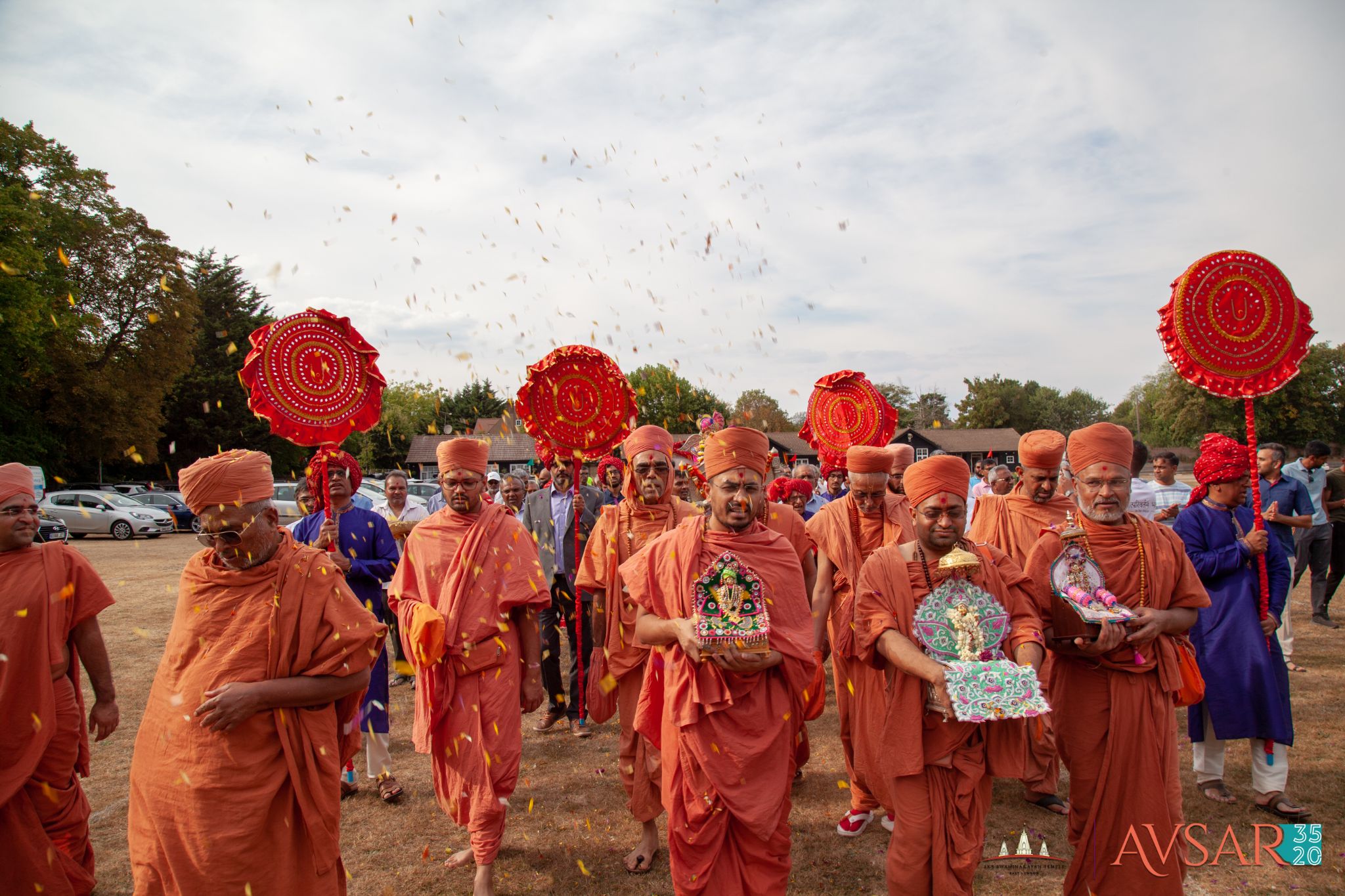 ©1987-2017 SKS Swaminarayan Temple East London
