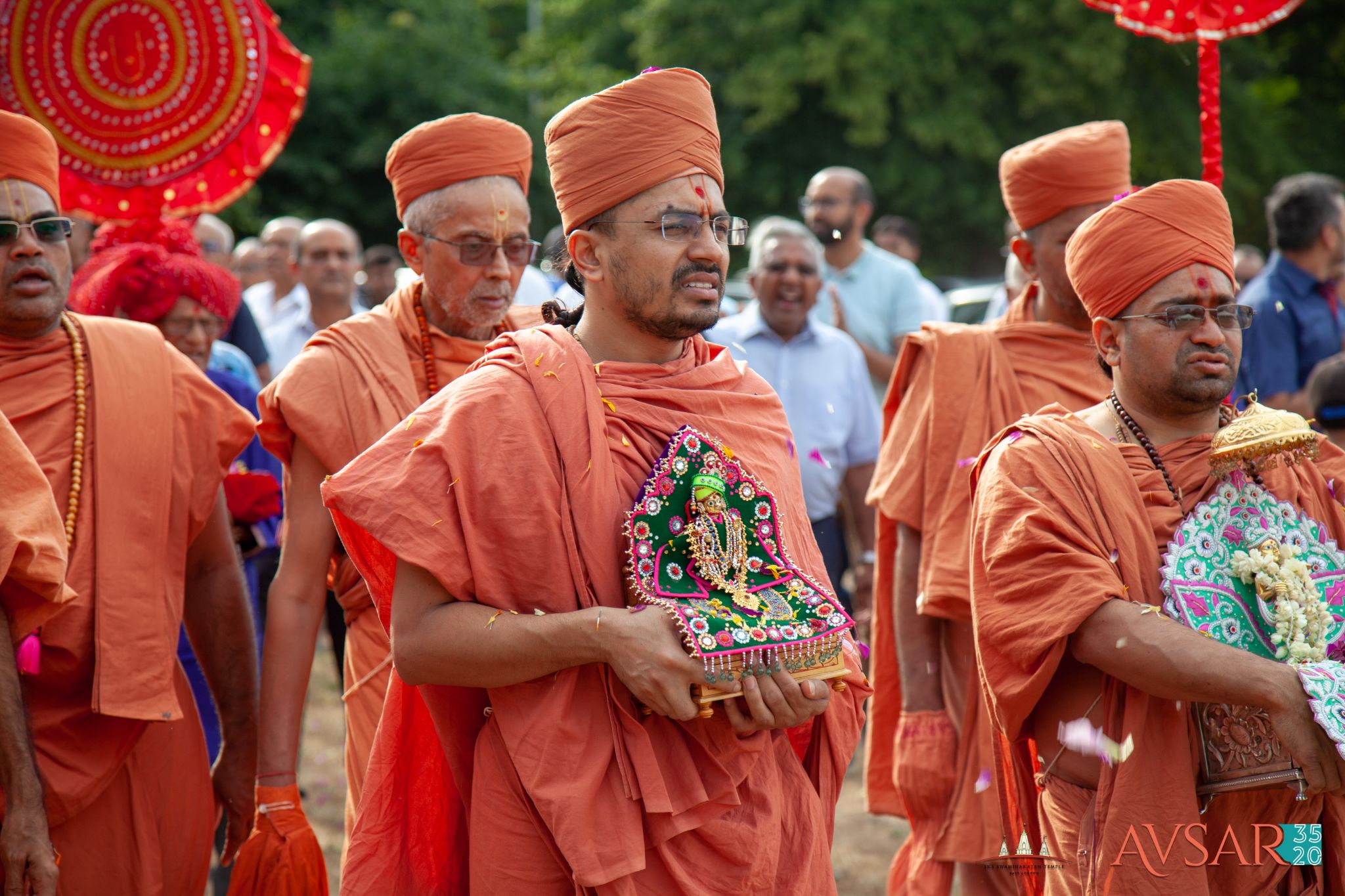 ©1987-2017 SKS Swaminarayan Temple East London