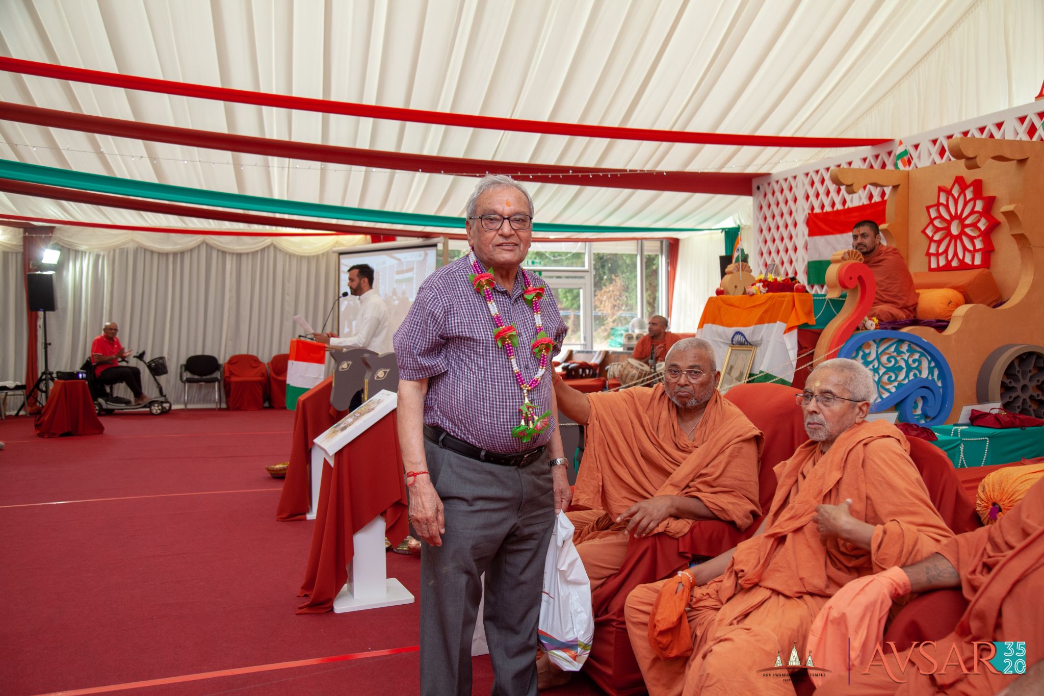 IMG 0105 - ©1987-2017 SKS Swaminarayan Temple East London