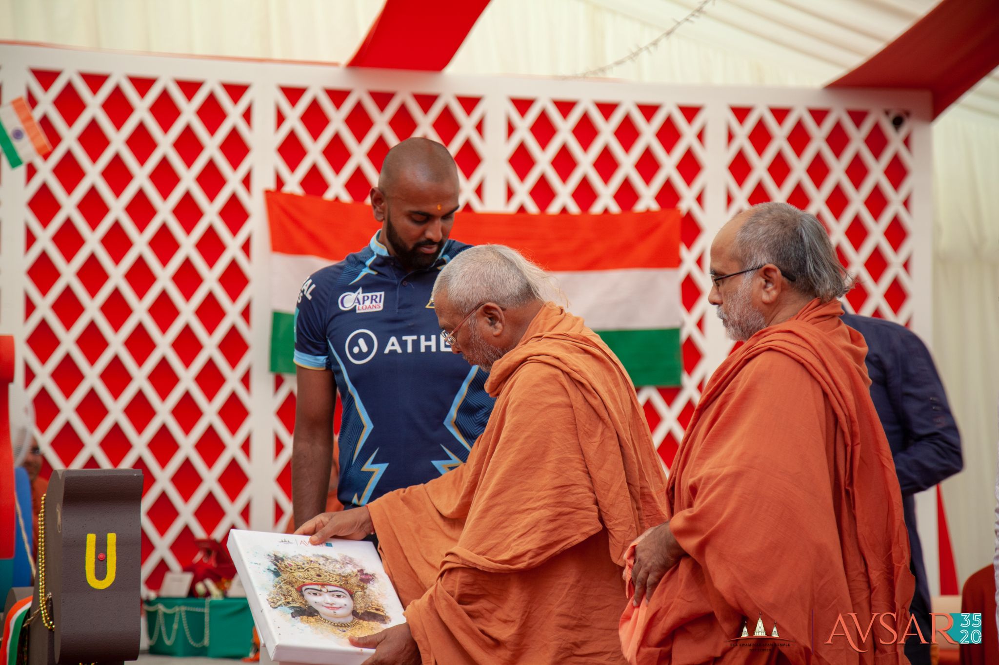 IMG 0110 - ©1987-2017 SKS Swaminarayan Temple East London