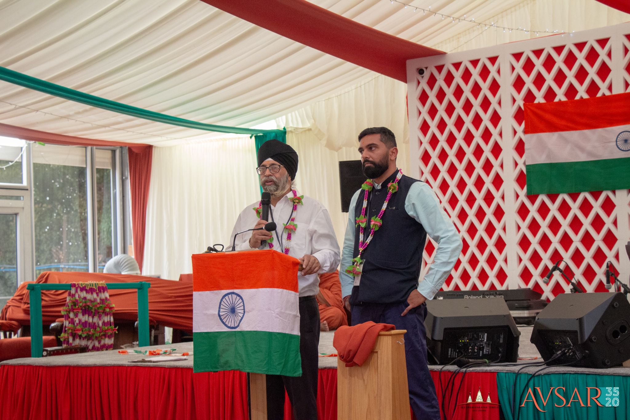 IMG 6066 - ©1987-2017 SKS Swaminarayan Temple East London