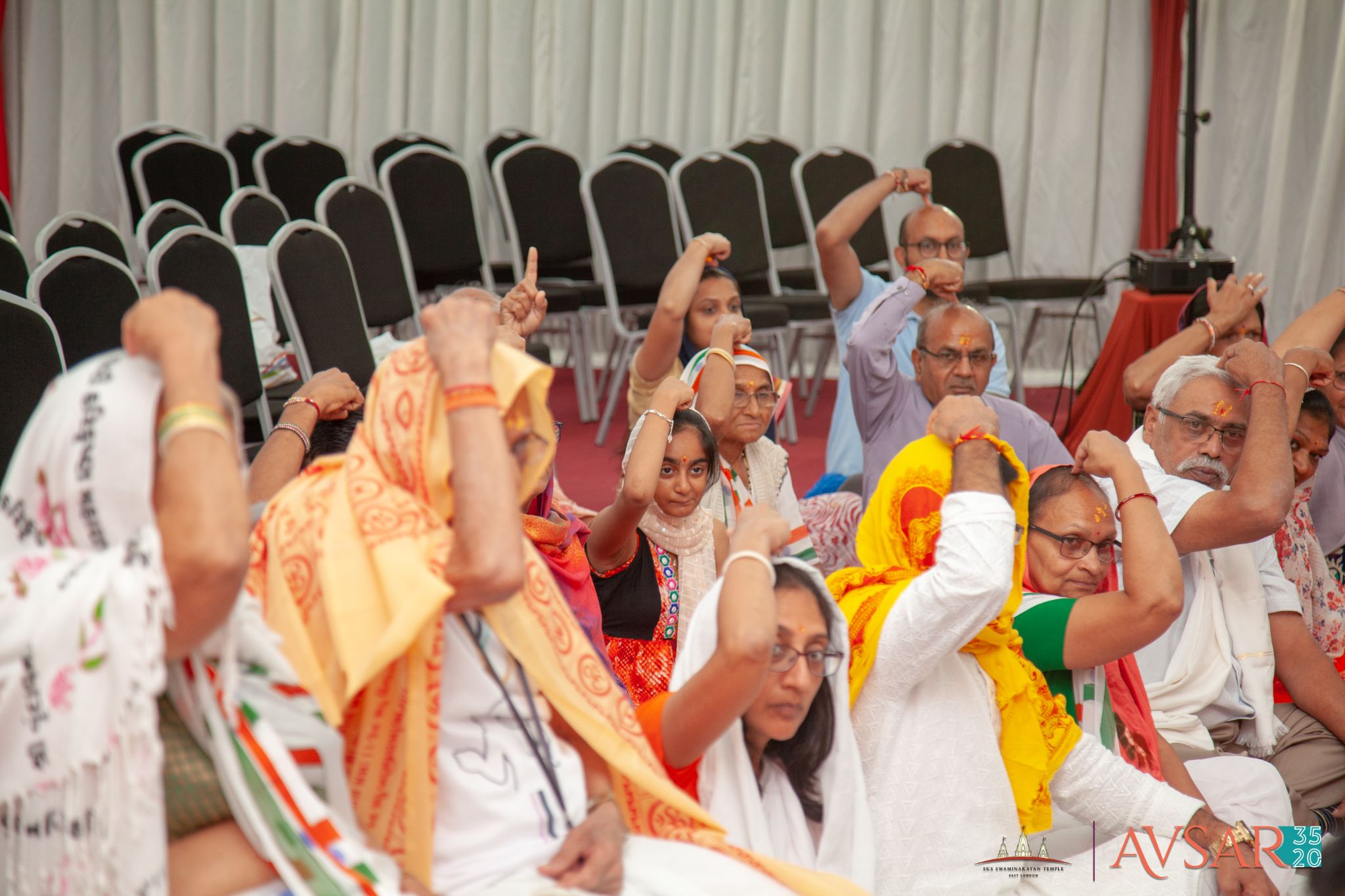 ©1987-2017 SKS Swaminarayan Temple East London