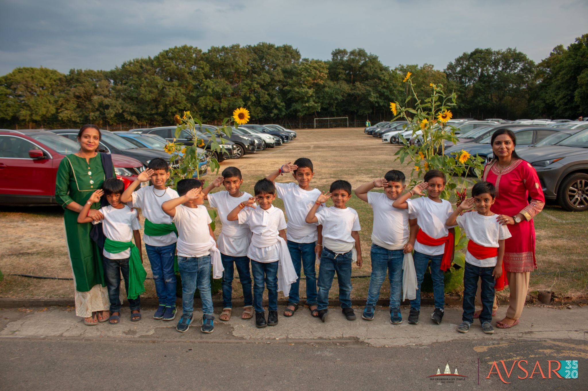 ©1987-2017 SKS Swaminarayan Temple East London