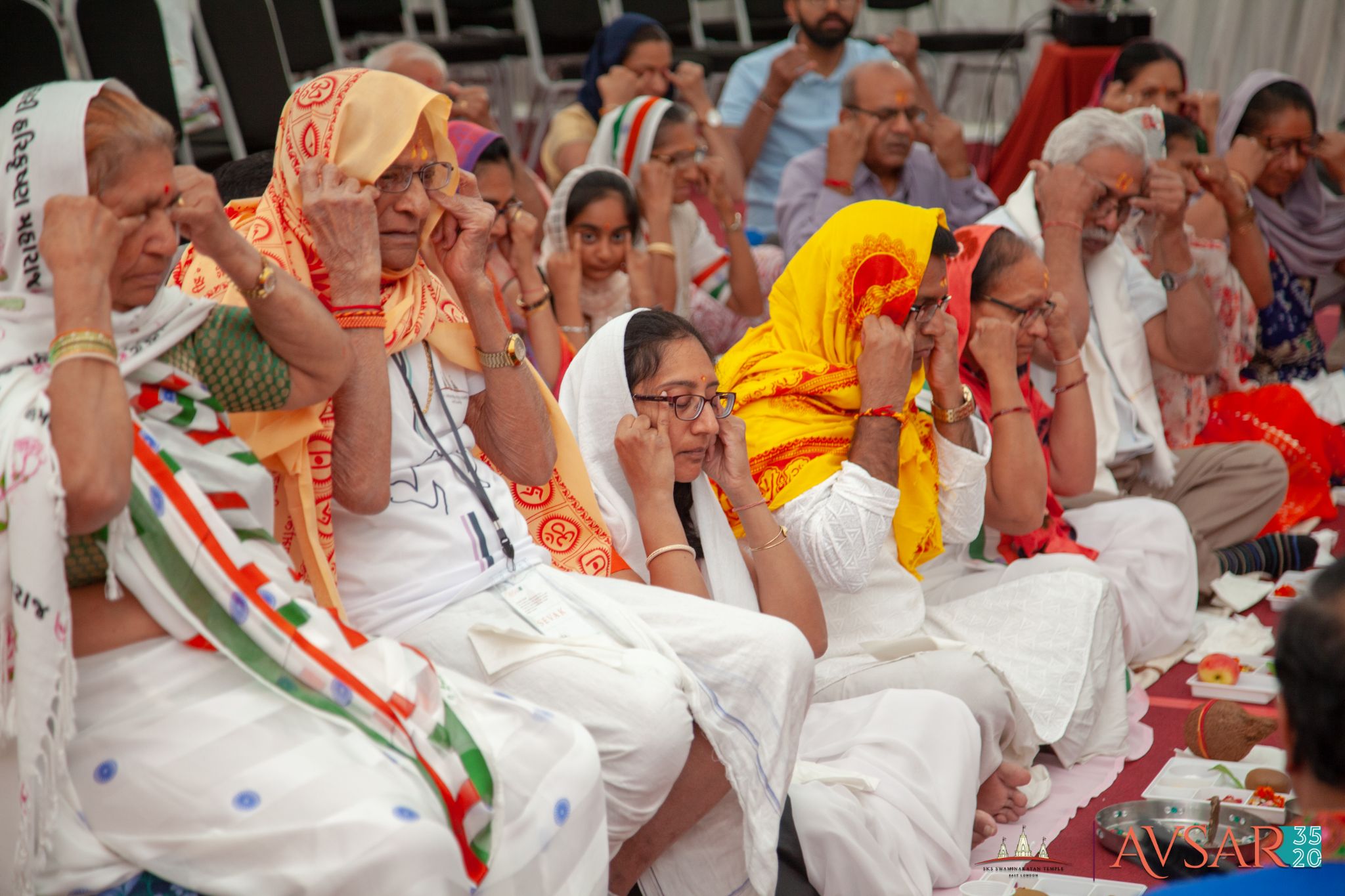 ©1987-2017 SKS Swaminarayan Temple East London