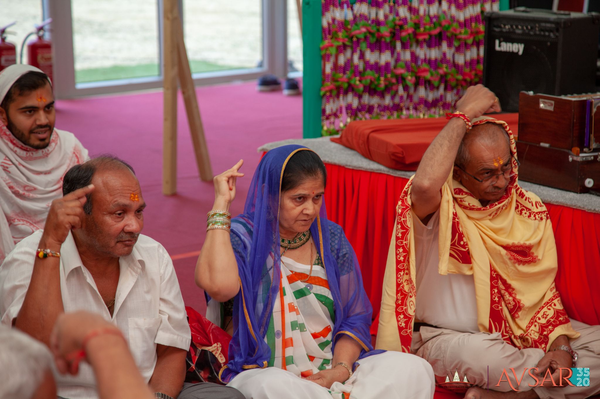 ©1987-2017 SKS Swaminarayan Temple East London