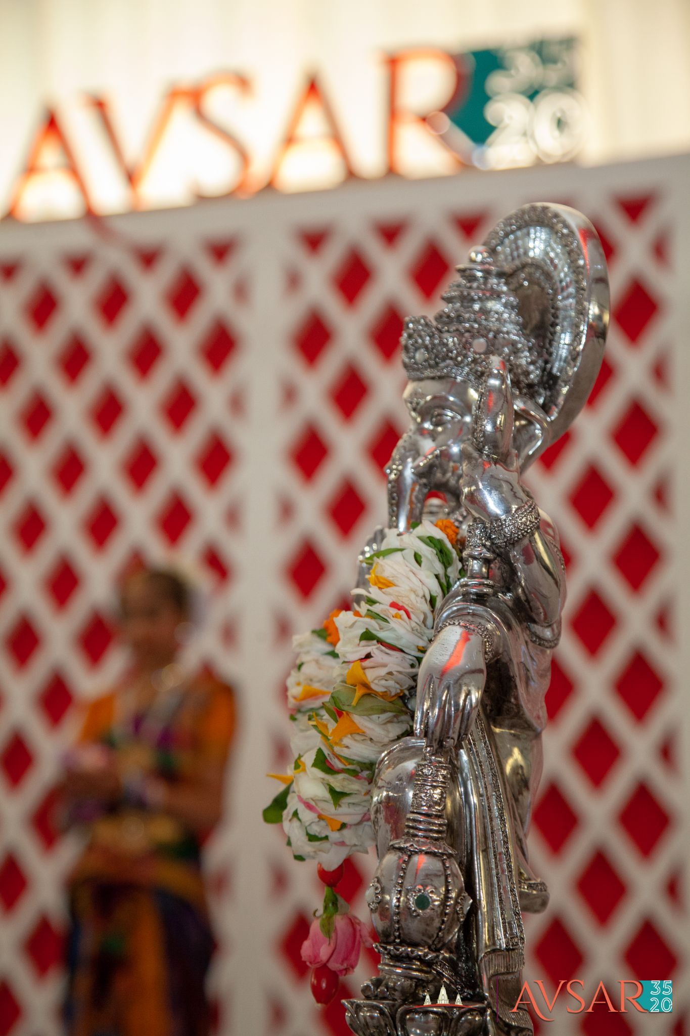 ©1987-2017 SKS Swaminarayan Temple East London