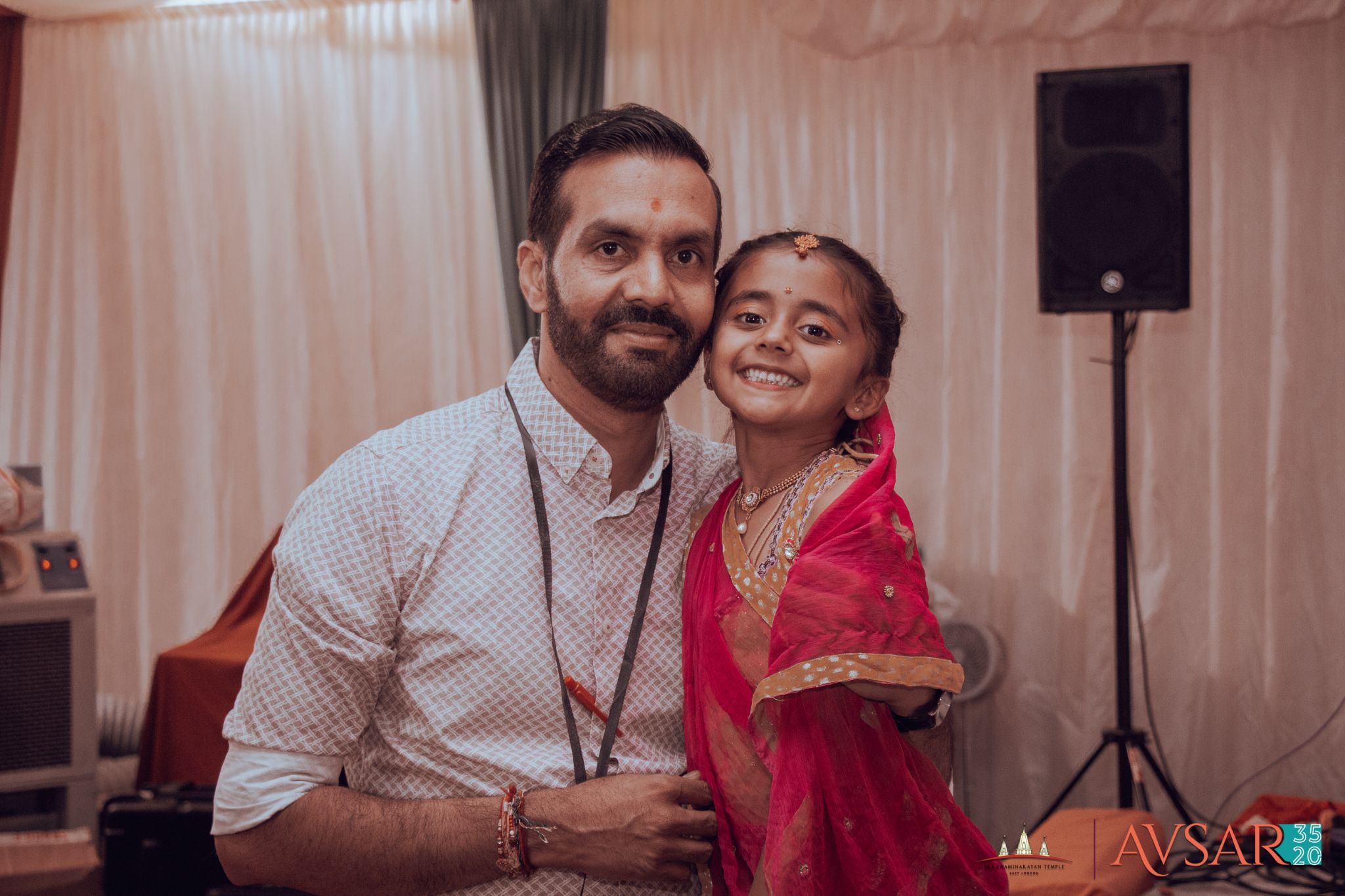 ©1987-2017 SKS Swaminarayan Temple East London