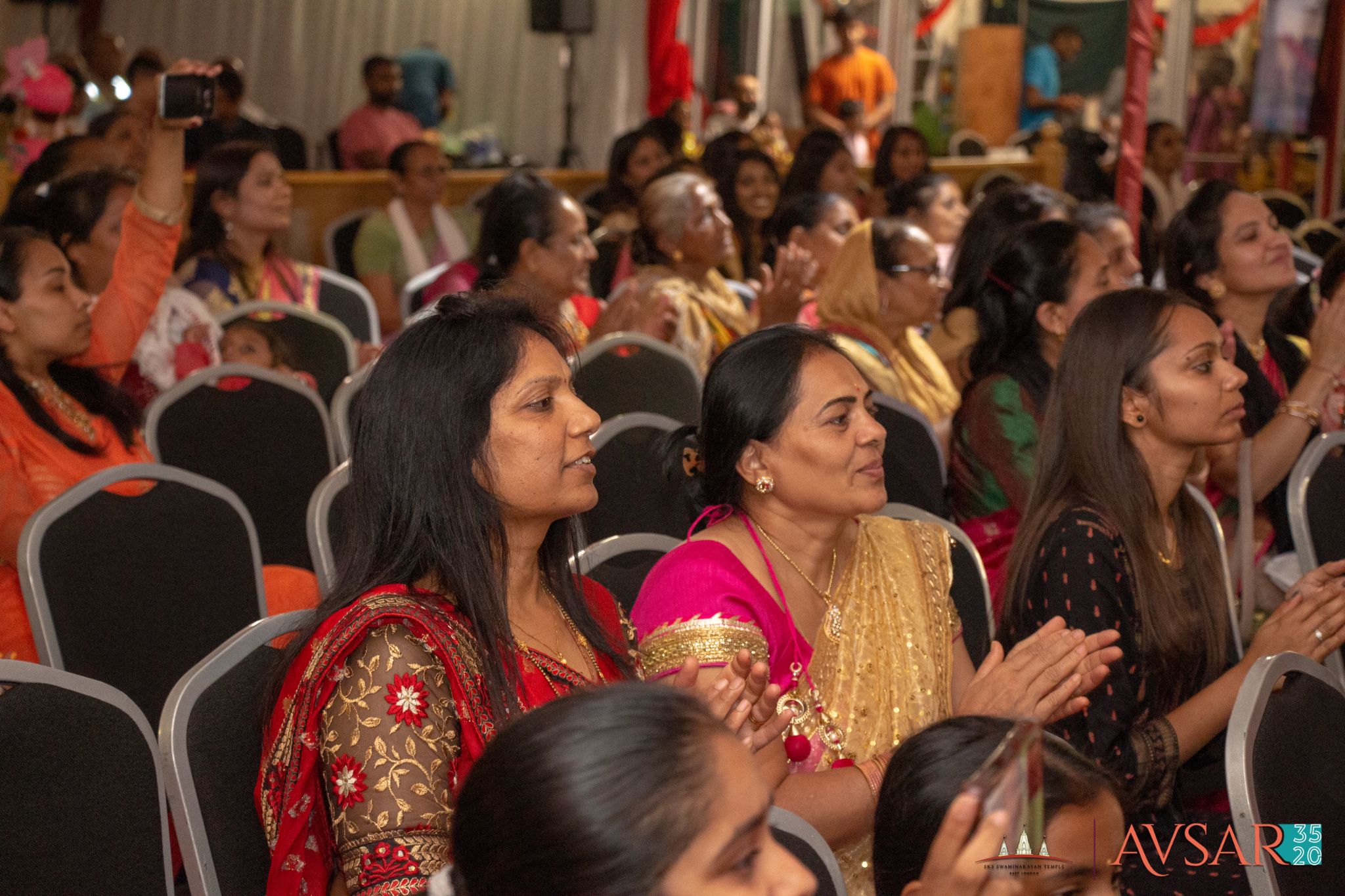 ©1987-2017 SKS Swaminarayan Temple East London