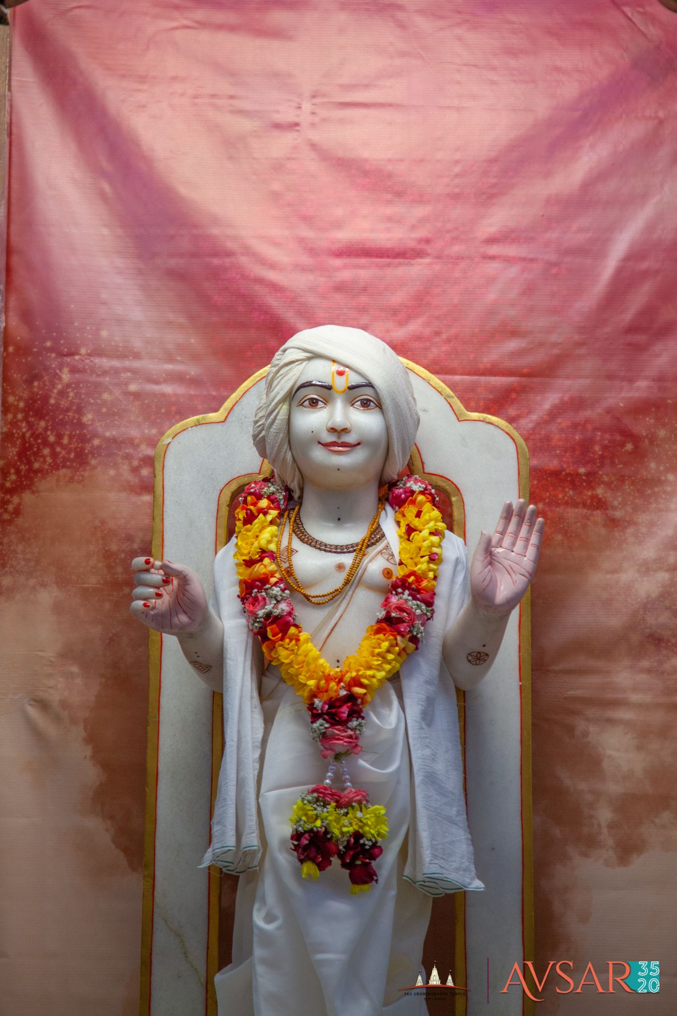 ©1987-2017 SKS Swaminarayan Temple East London