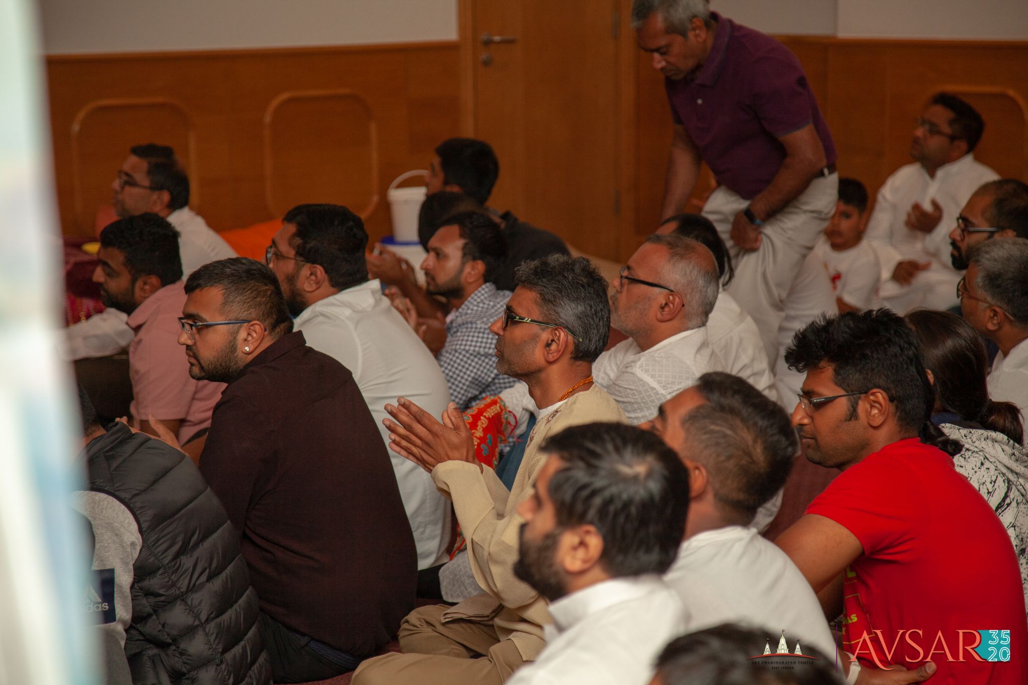 ©1987-2017 SKS Swaminarayan Temple East London