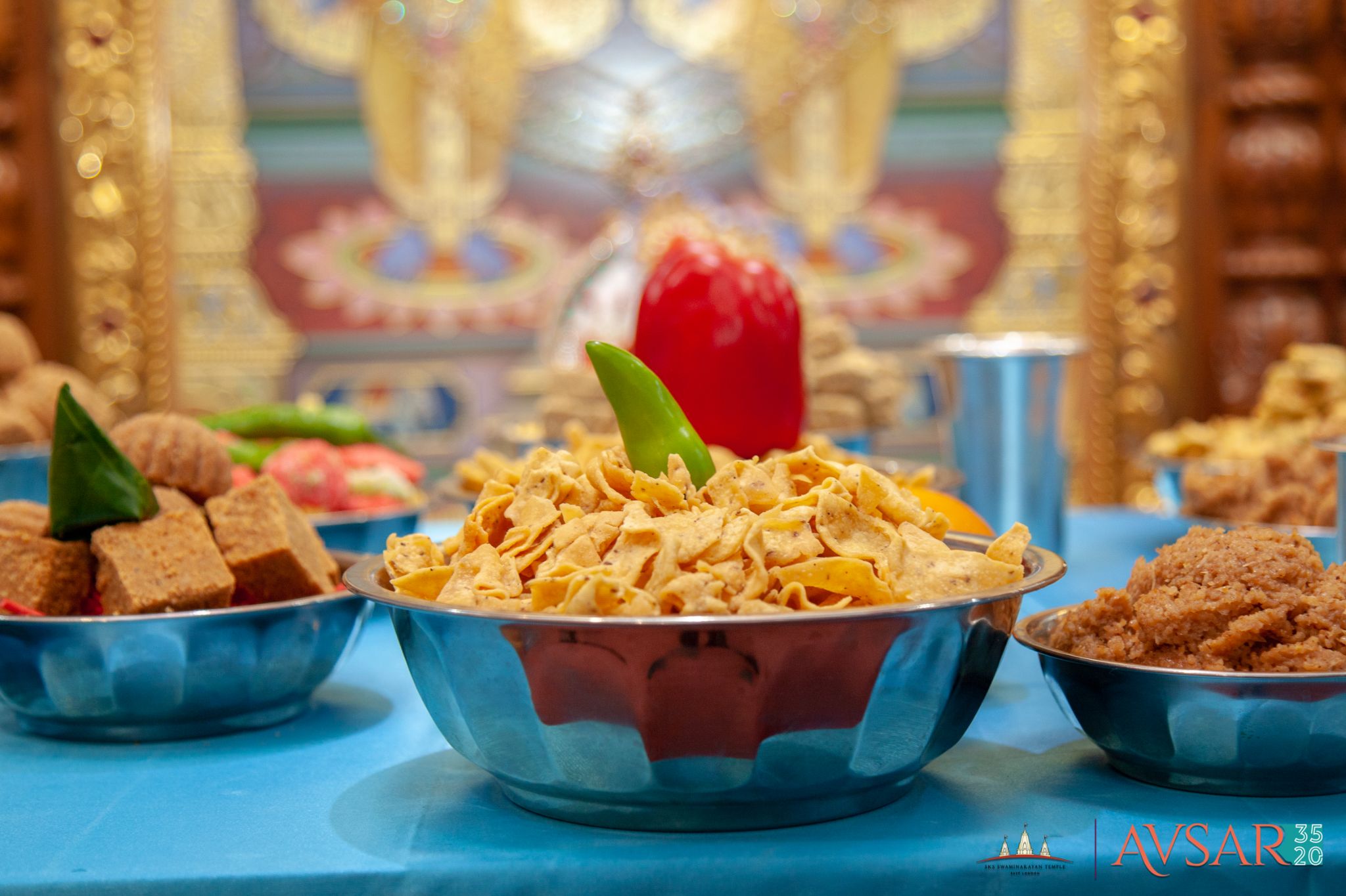 ©1987-2017 SKS Swaminarayan Temple East London