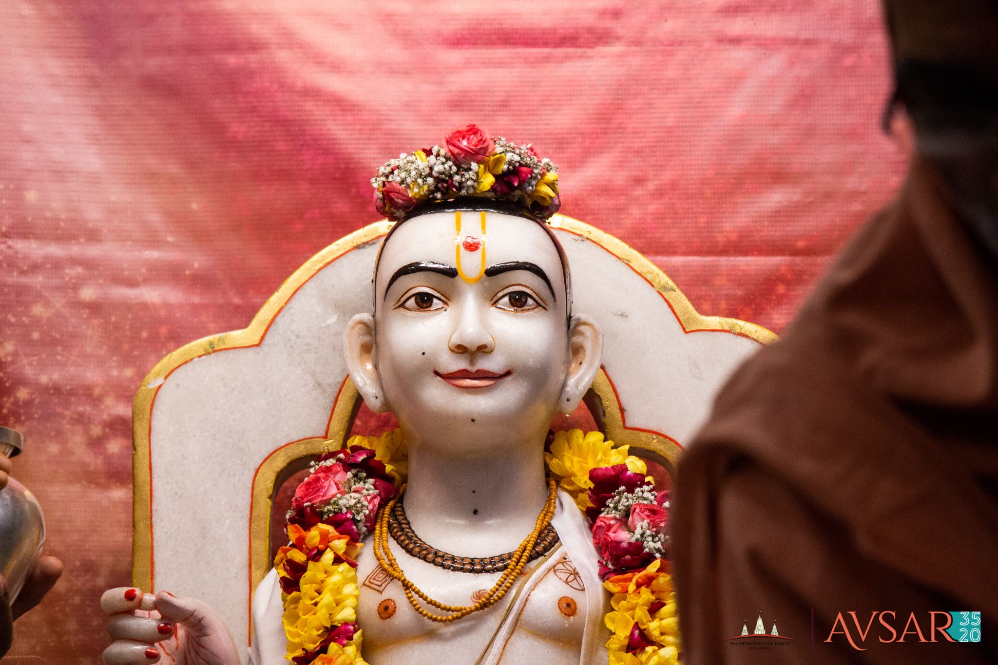 ©1987-2017 SKS Swaminarayan Temple East London
