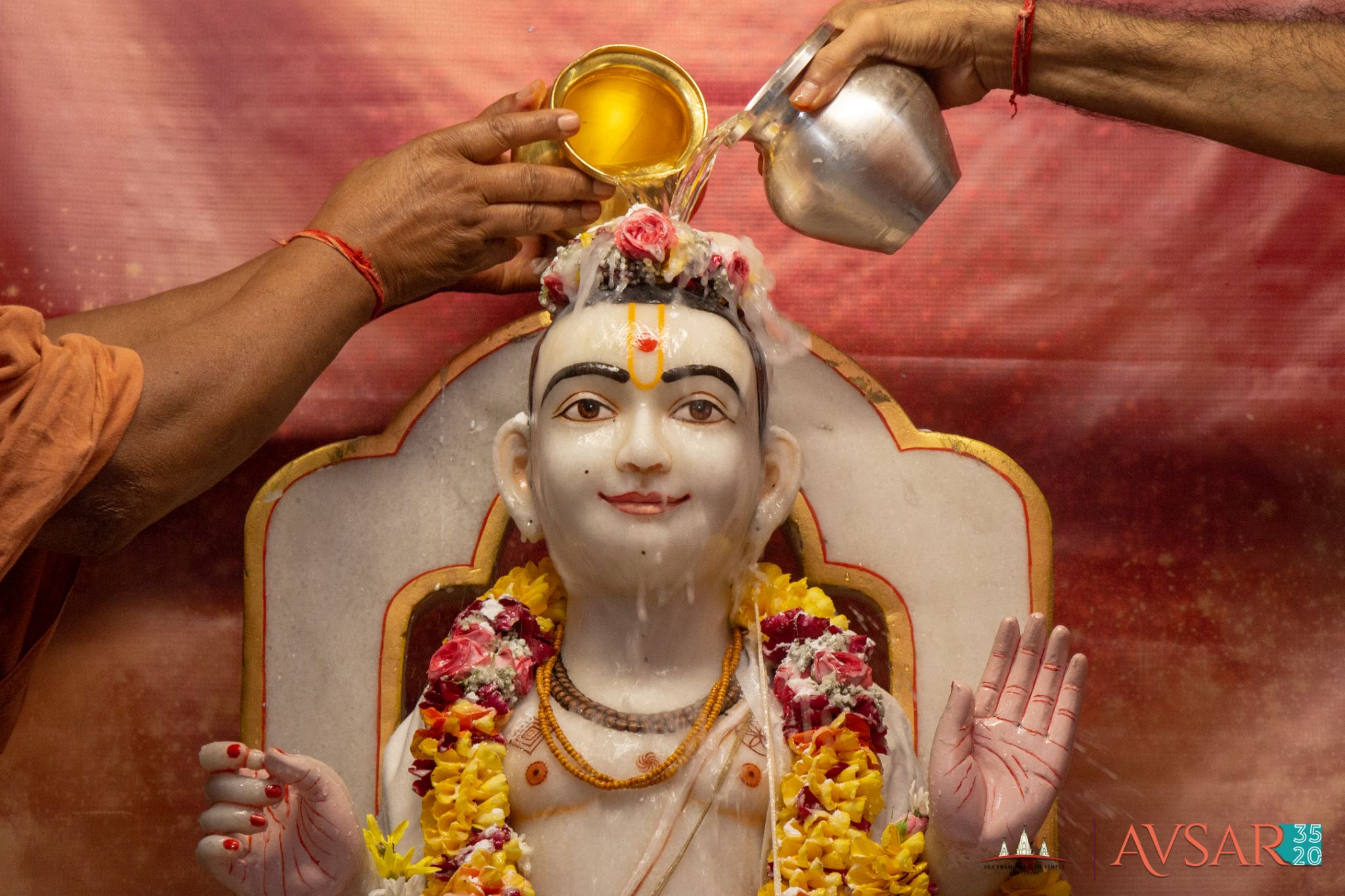 ©1987-2017 SKS Swaminarayan Temple East London