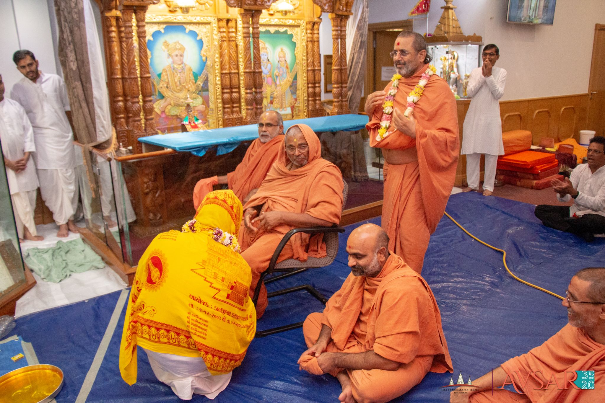 ©1987-2017 SKS Swaminarayan Temple East London