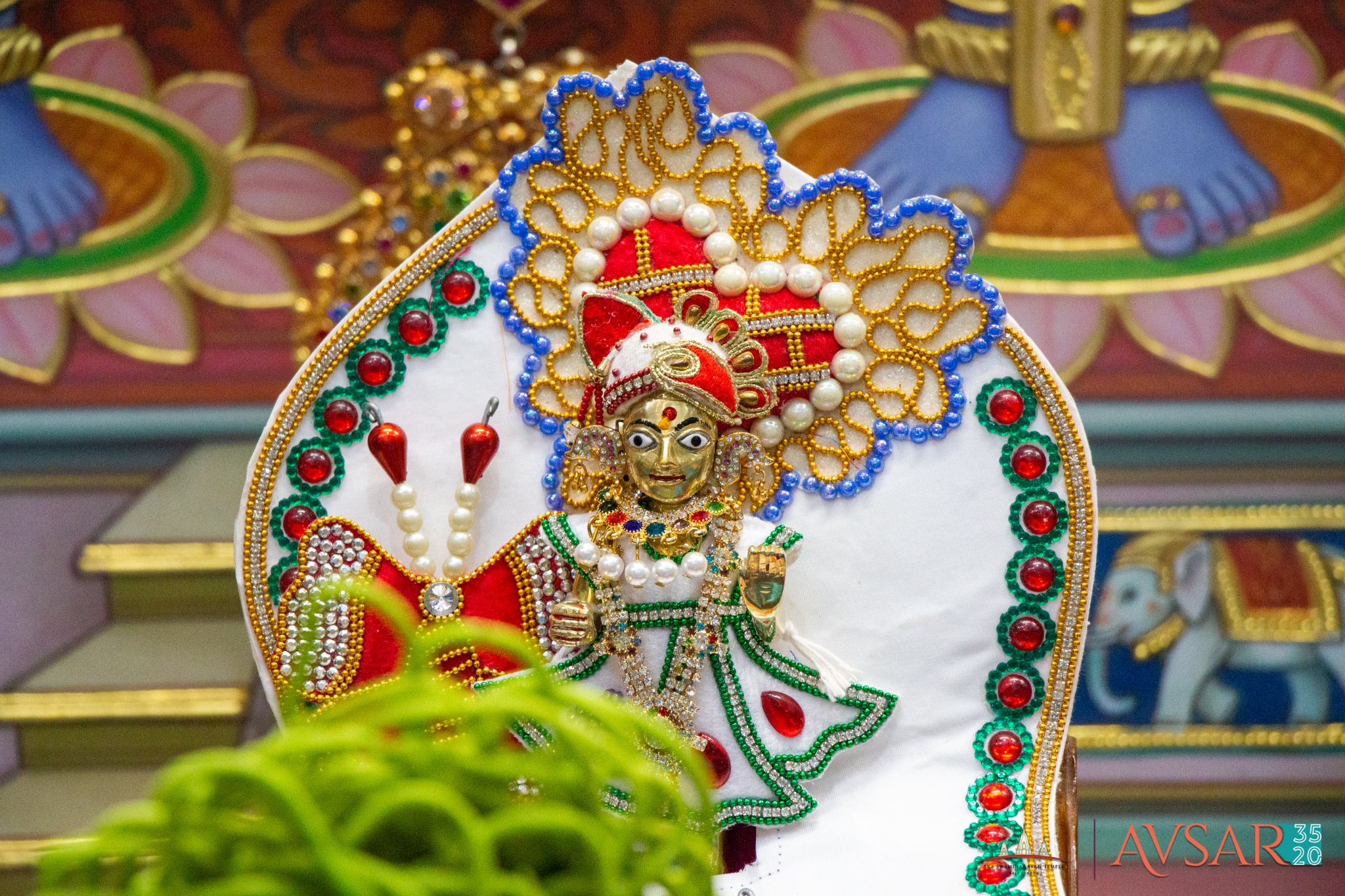 ©1987-2017 SKS Swaminarayan Temple East London