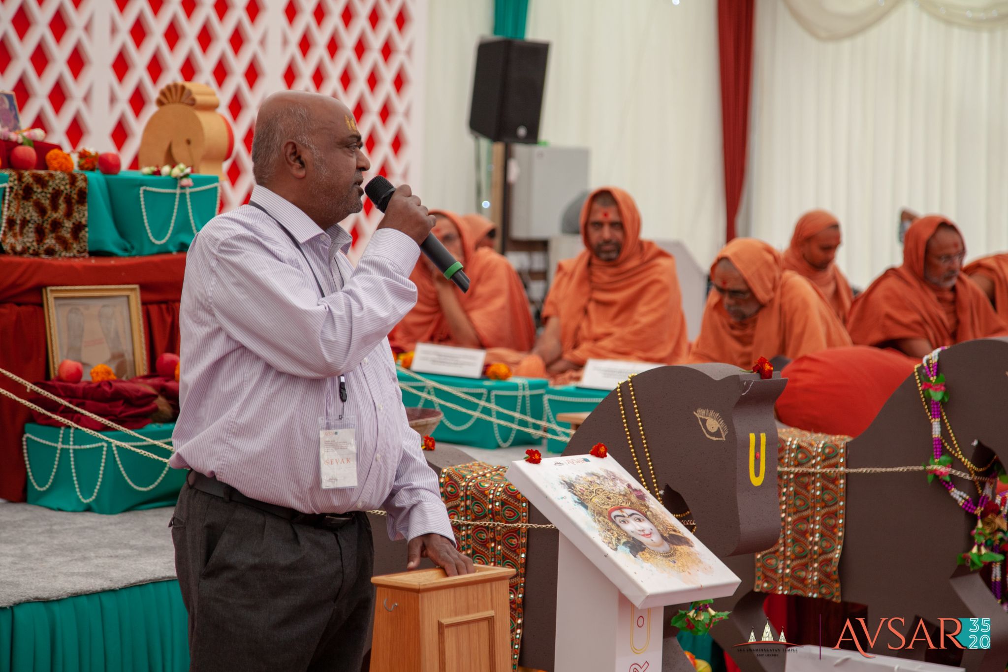 ©1987-2017 SKS Swaminarayan Temple East London