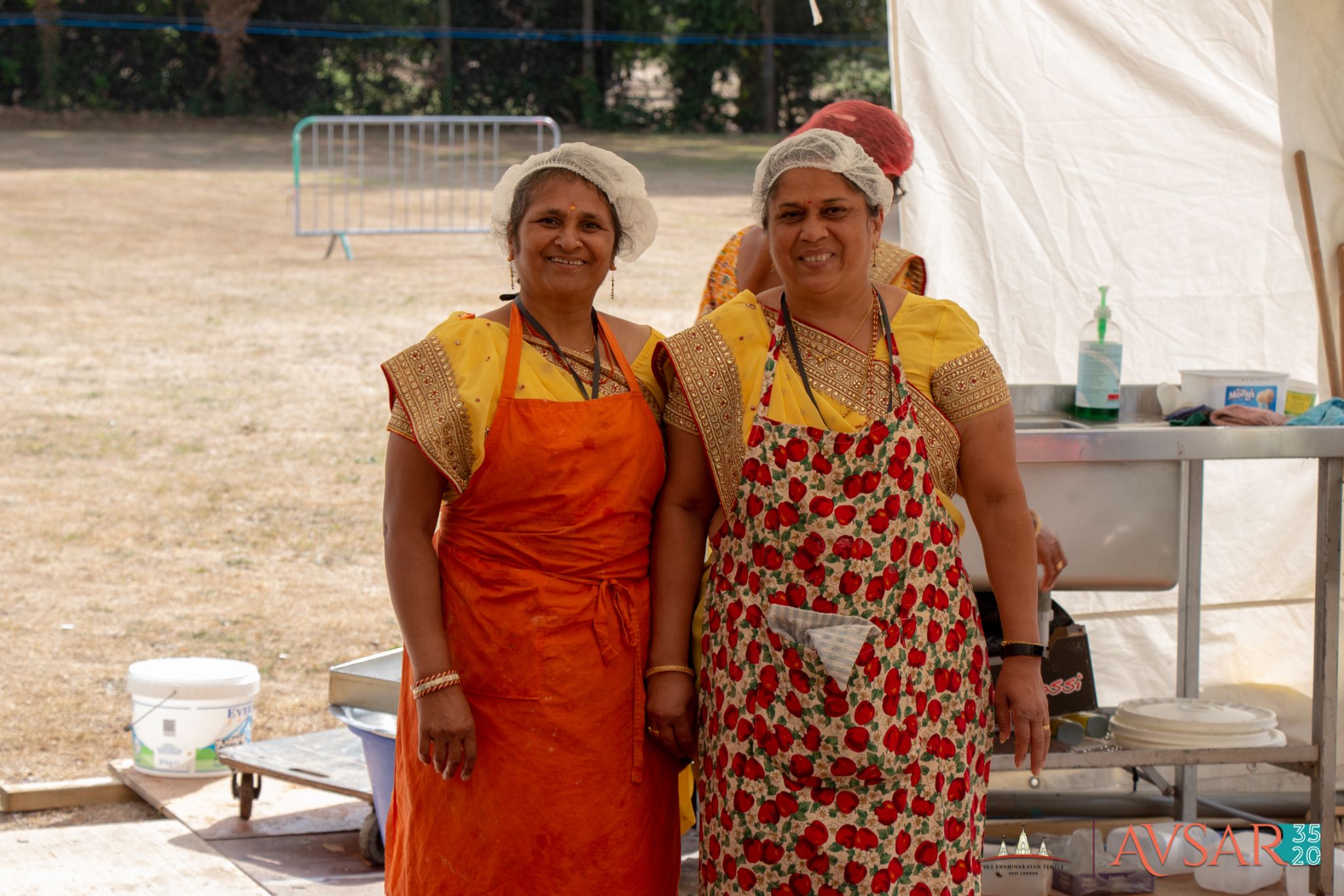 ©1987-2017 SKS Swaminarayan Temple East London
