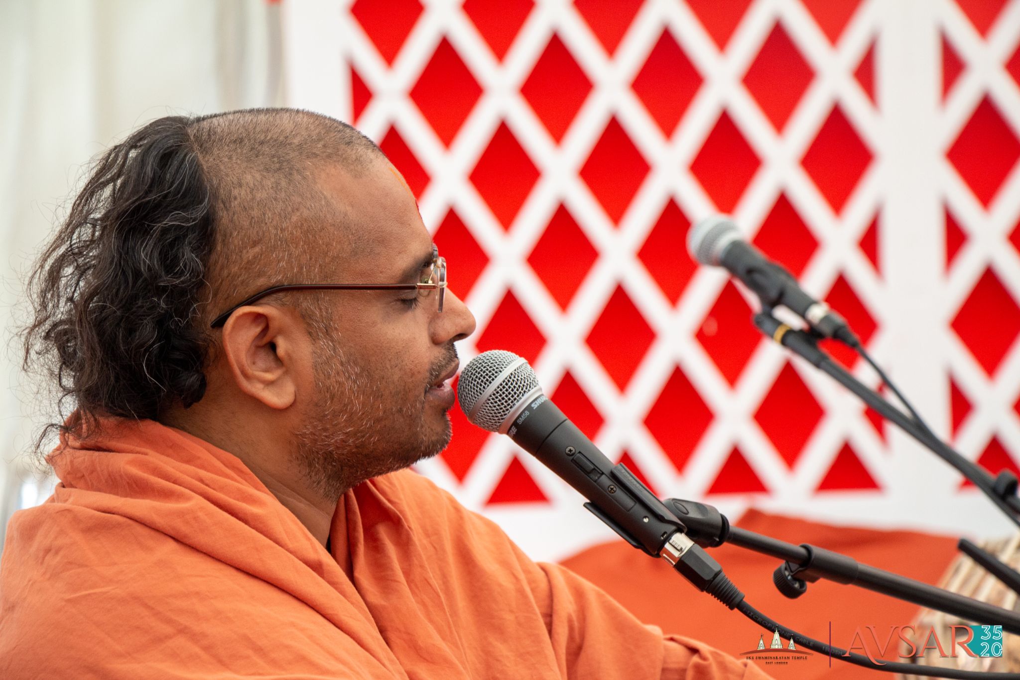 ©1987-2017 SKS Swaminarayan Temple East London