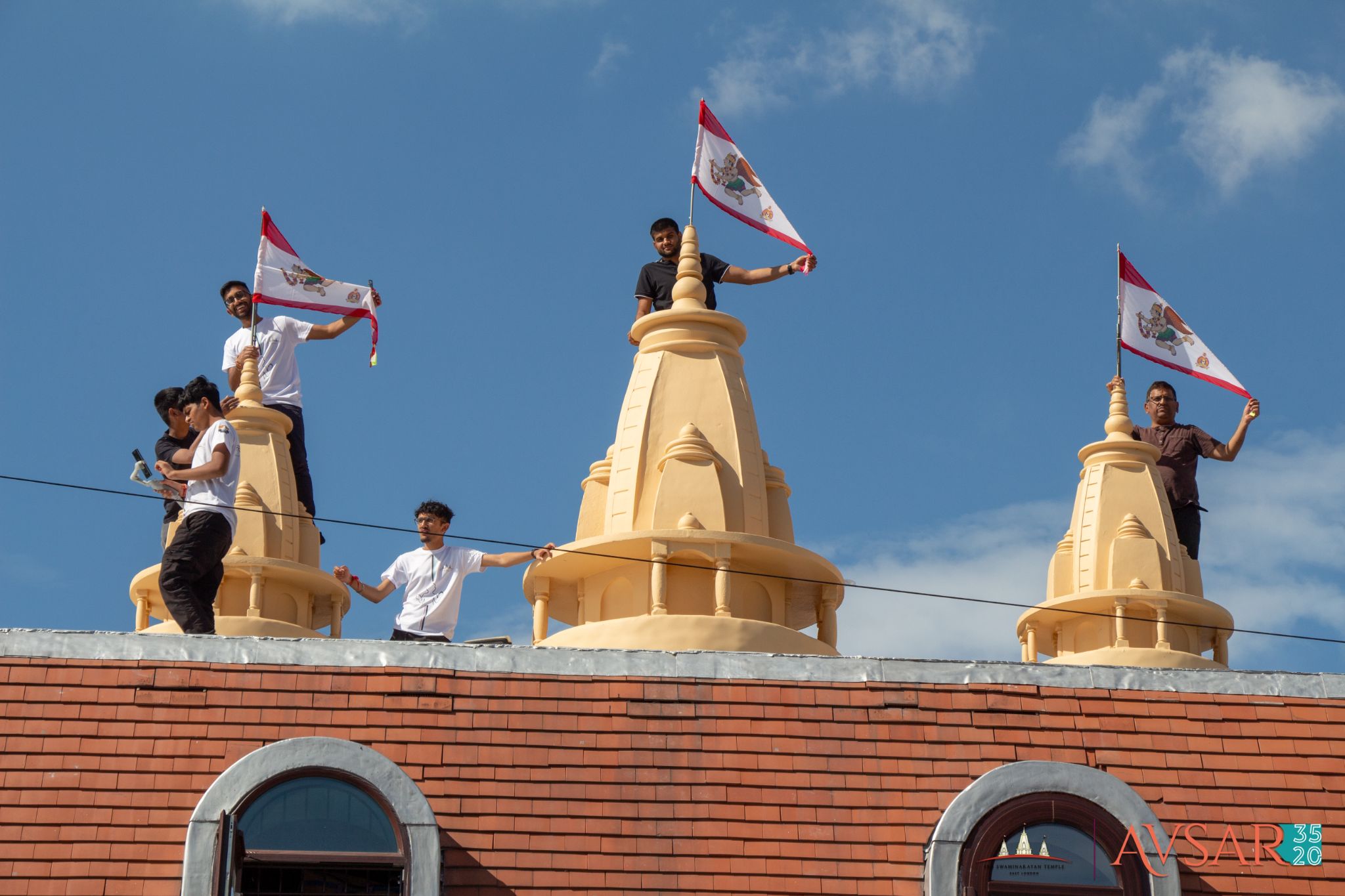 ©1987-2017 SKS Swaminarayan Temple East London