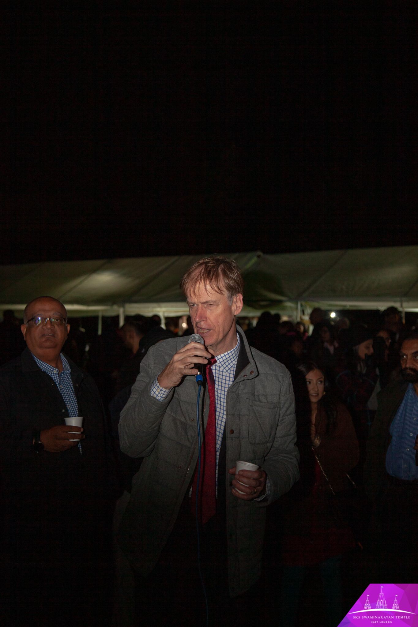 ©1987-2017 SKS Swaminarayan Temple East London