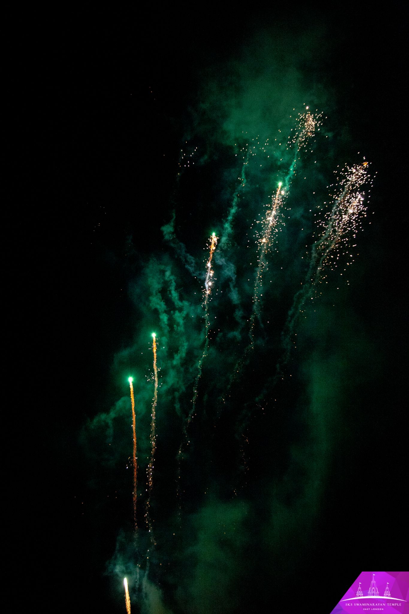 ©1987-2017 SKS Swaminarayan Temple East London