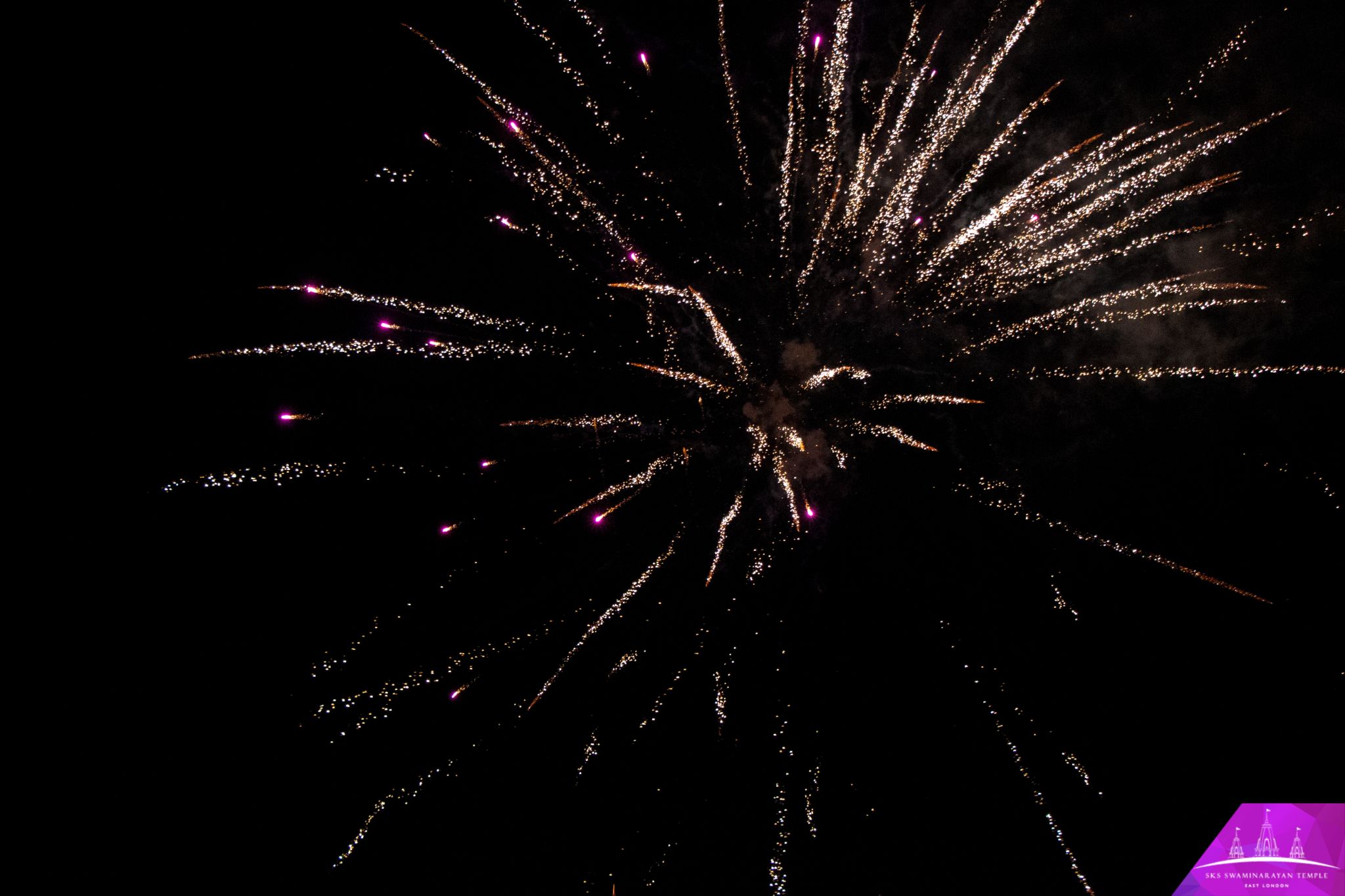 ©1987-2017 SKS Swaminarayan Temple East London