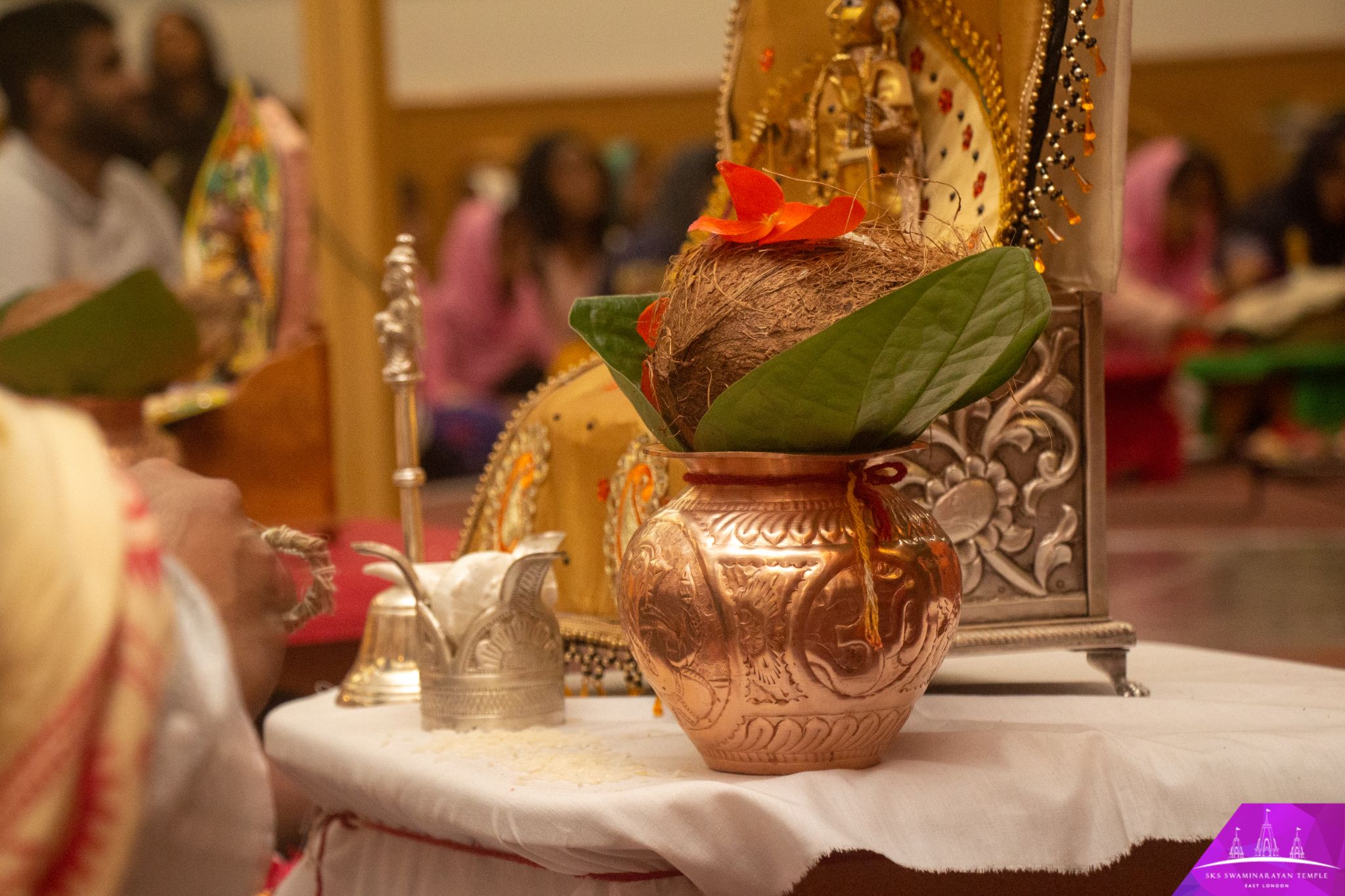 ©1987-2017 SKS Swaminarayan Temple East London