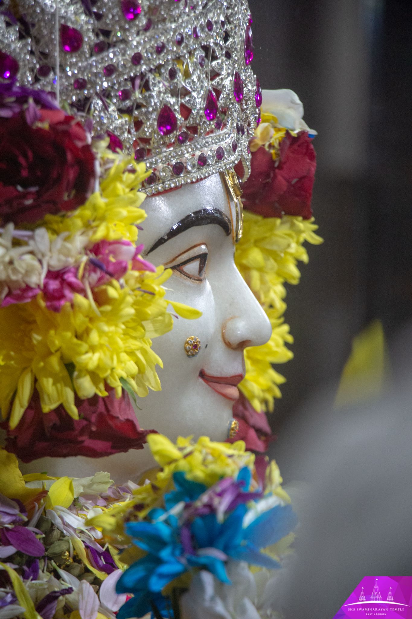©1987-2017 SKS Swaminarayan Temple East London