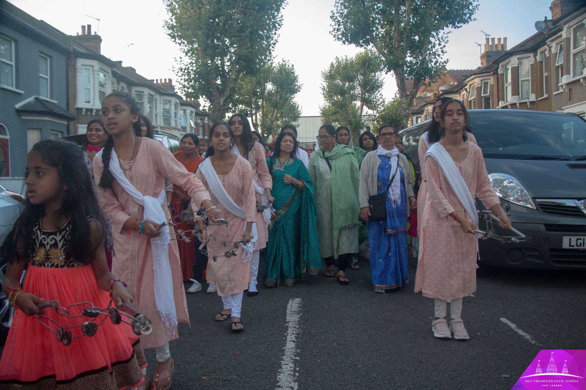 ©1987-2017 SKS Swaminarayan Temple East London