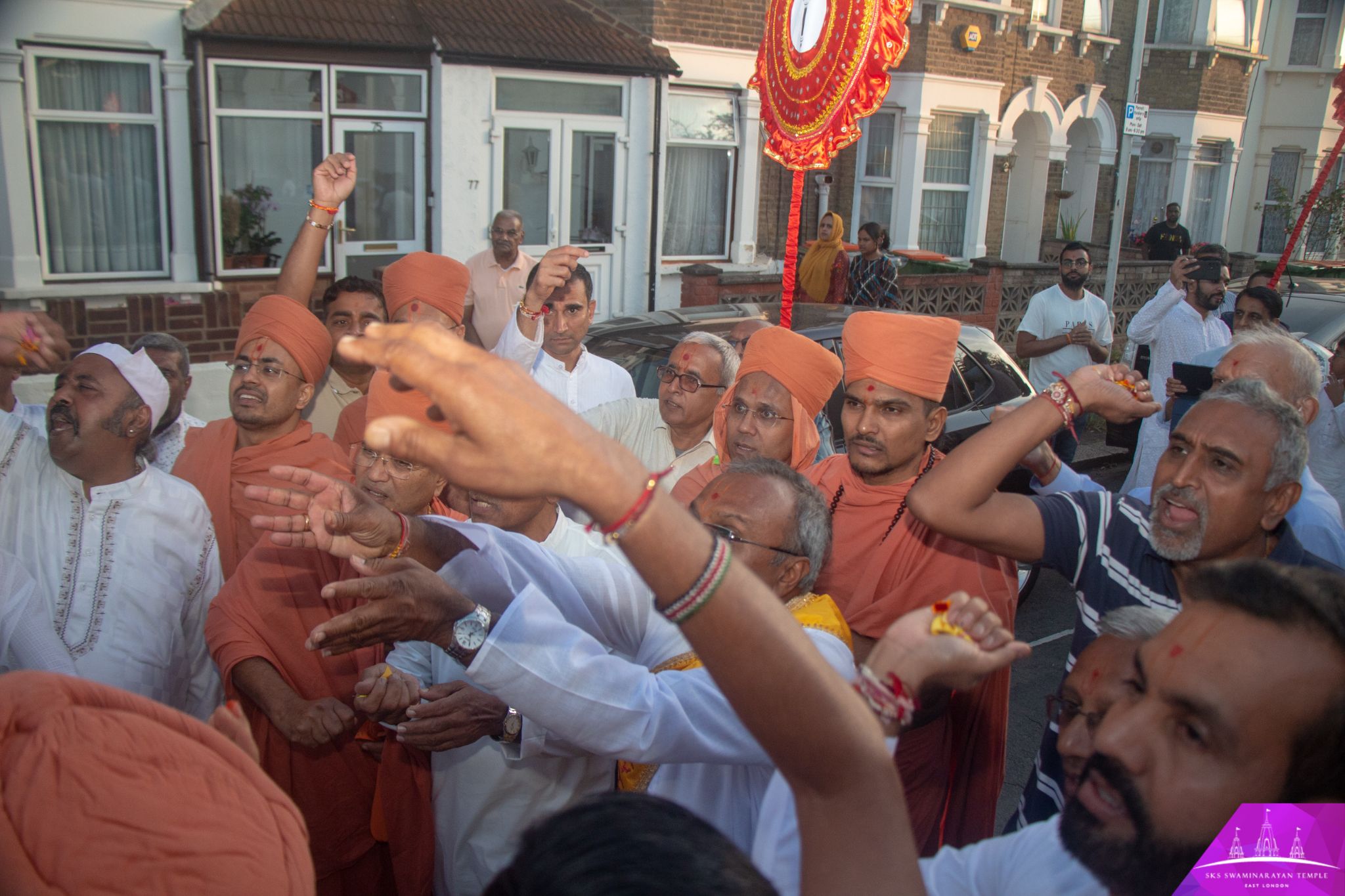 ©1987-2017 SKS Swaminarayan Temple East London